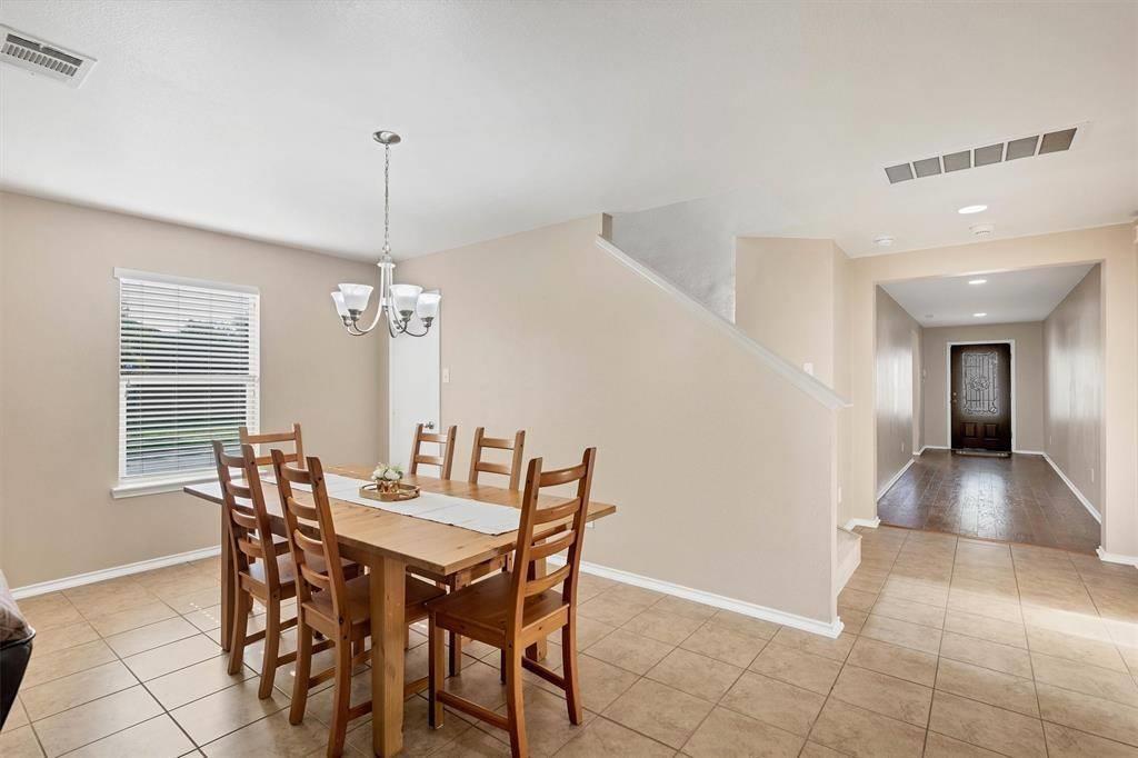 1203 Hyde Park Dr, Round Rock, TX 78665