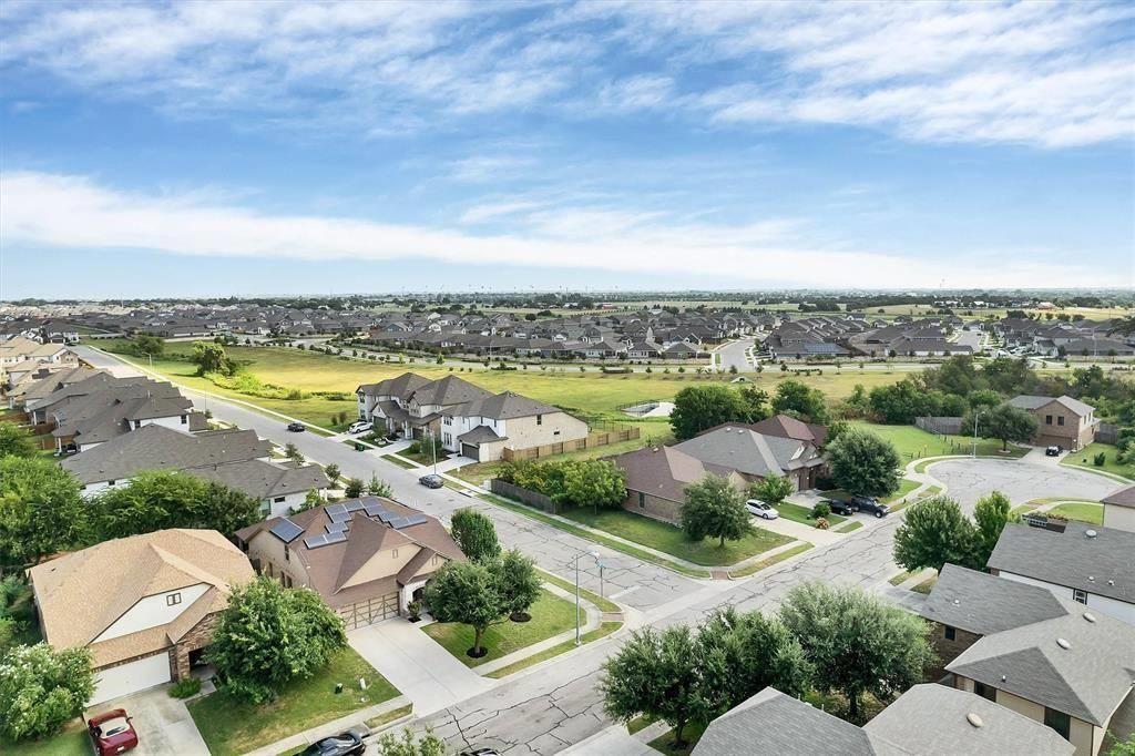 1203 Hyde Park Dr, Round Rock, TX 78665