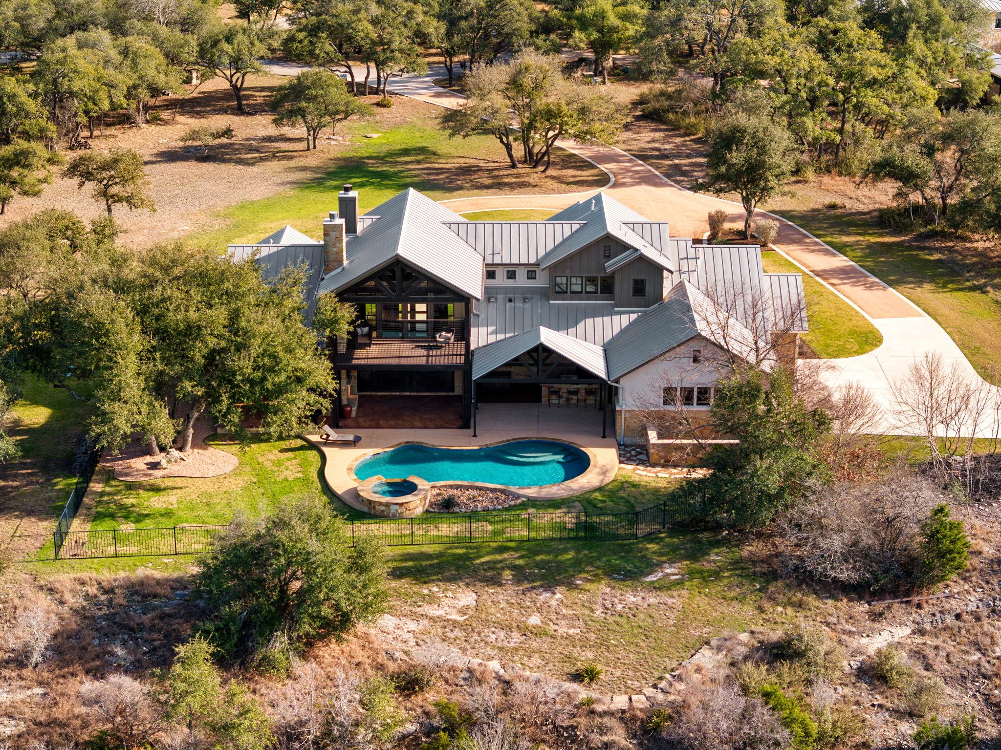 265 McKellar Rd, Dripping Springs, TX 78620