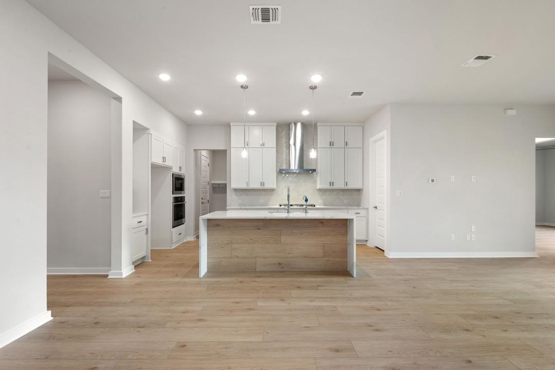 380 Heritage Forest Parkway, Dripping Springs, TX 78620