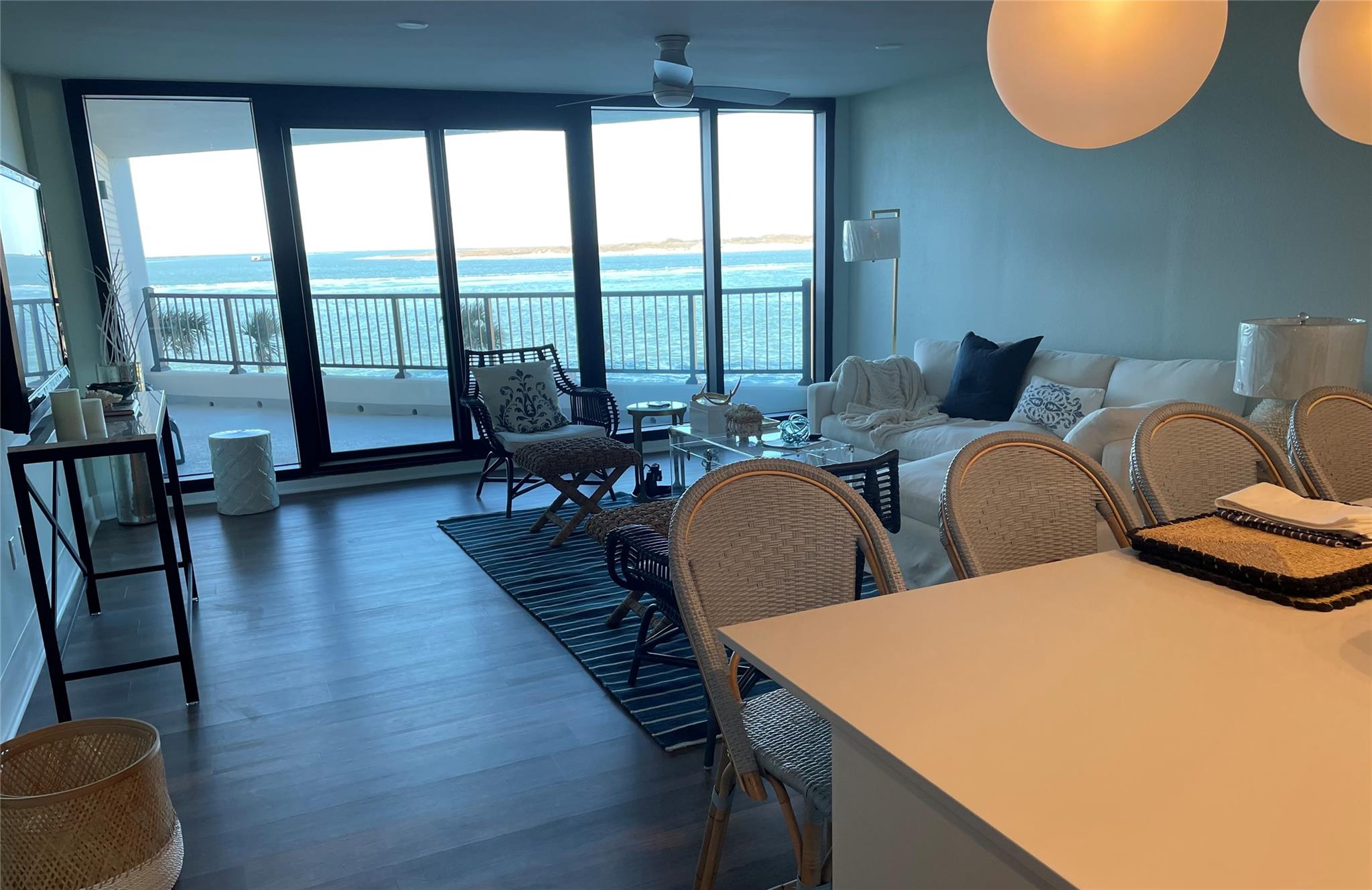 1000 N Station St # 106, Port Aransas, TX 78373