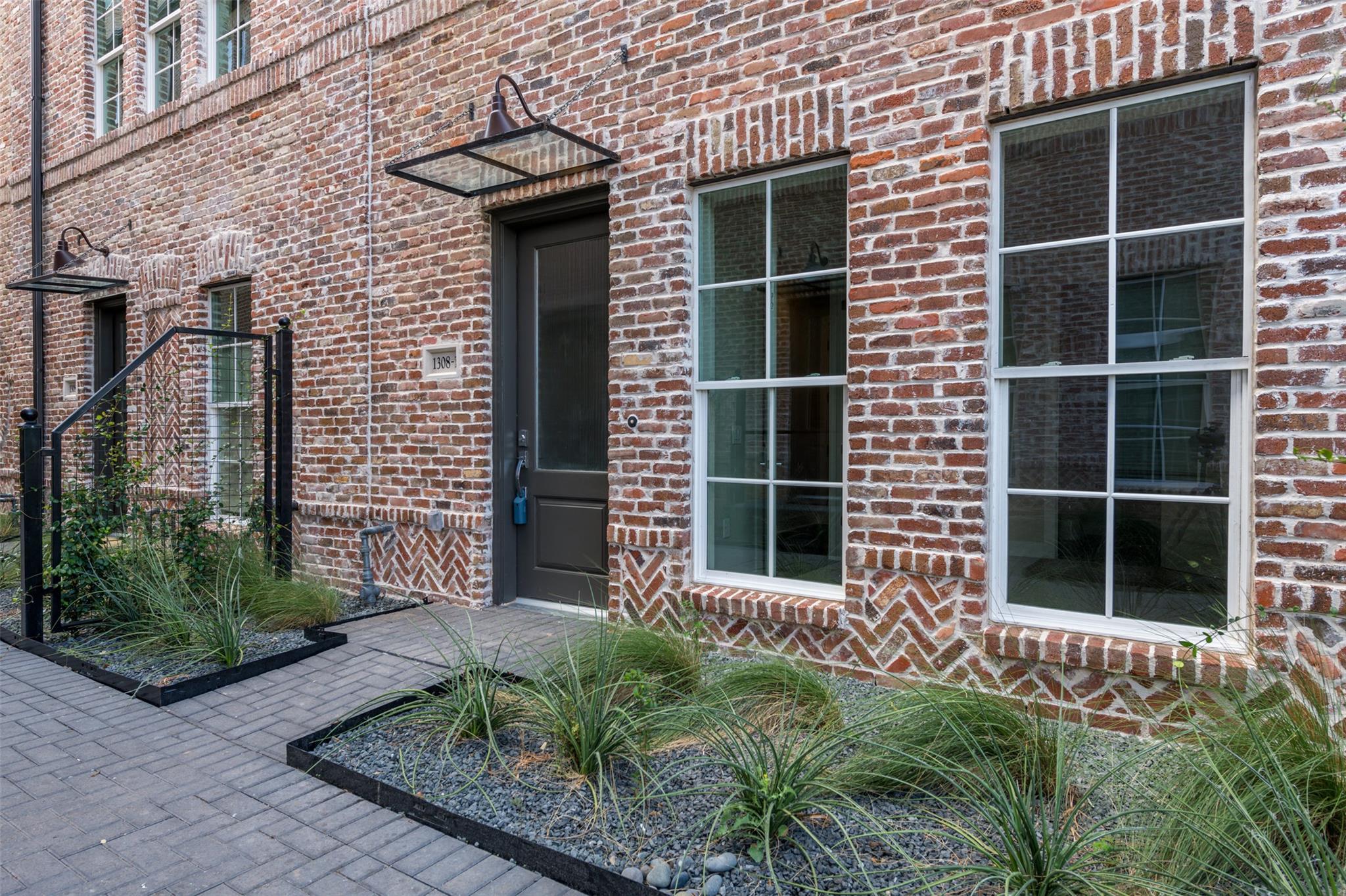 1308 Tinnin Ford Rd # 1, Austin, TX 78741