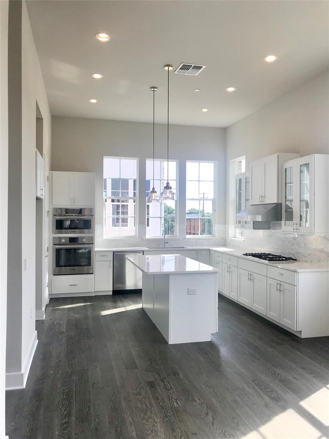 1308 Tinnin Ford Rd # 1, Austin, TX 78741