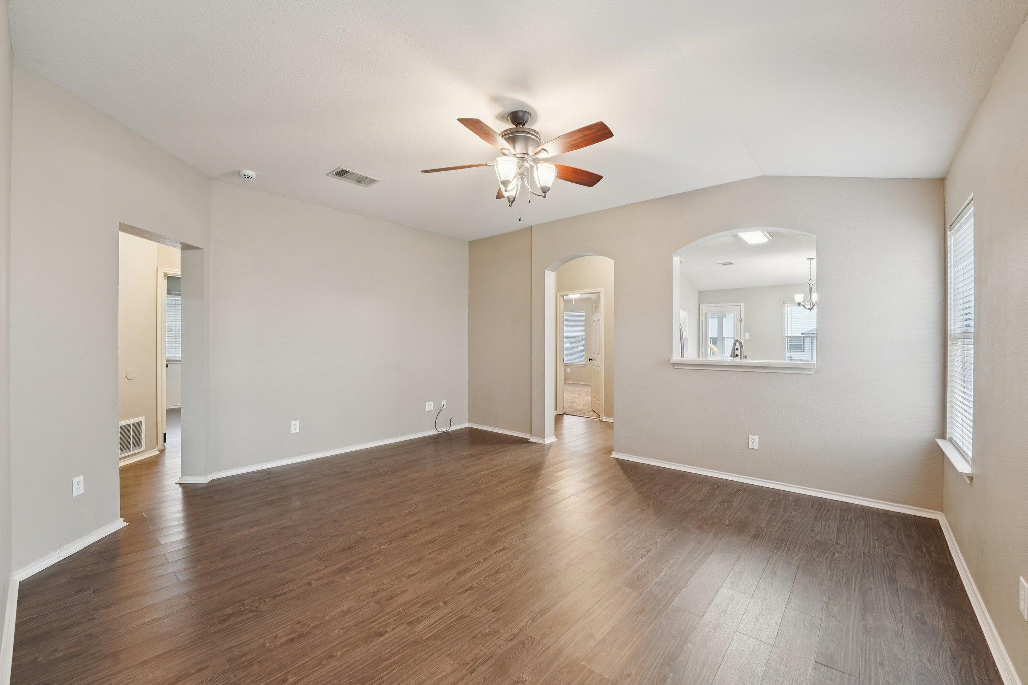 1115 Whitley Dr, Leander, TX 78641