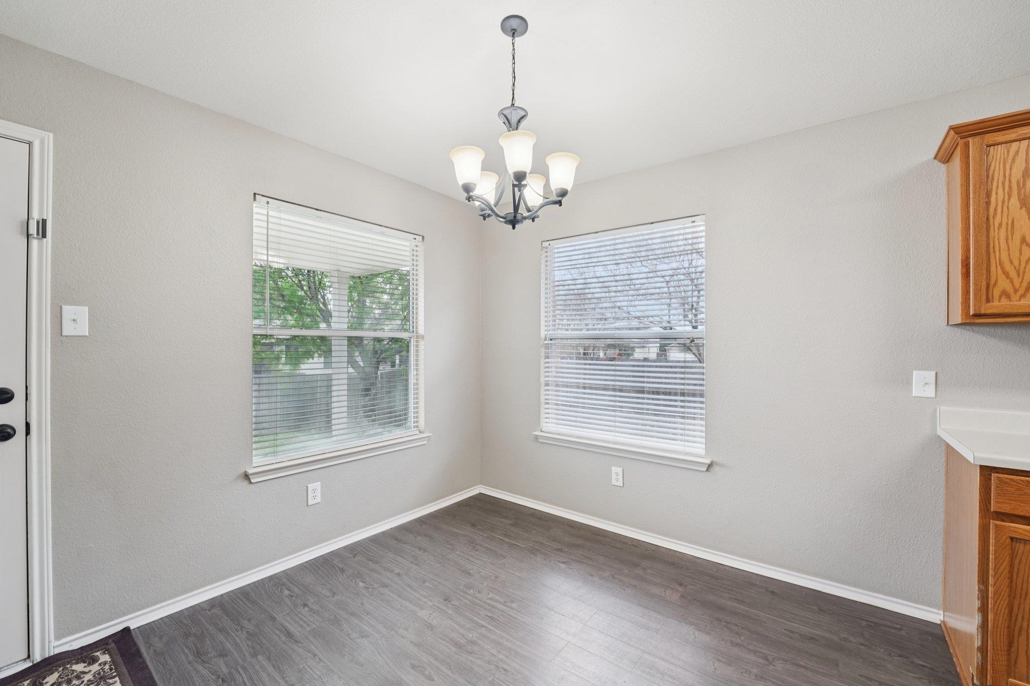 1115 Whitley Dr, Leander, TX 78641