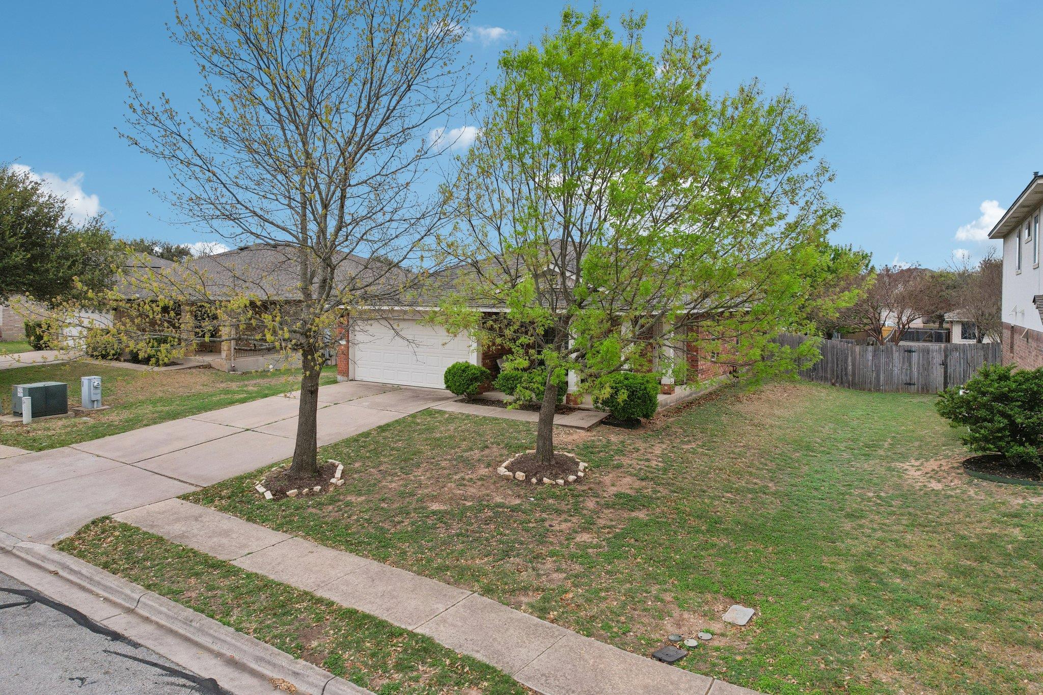 1115 Whitley Dr, Leander, TX 78641