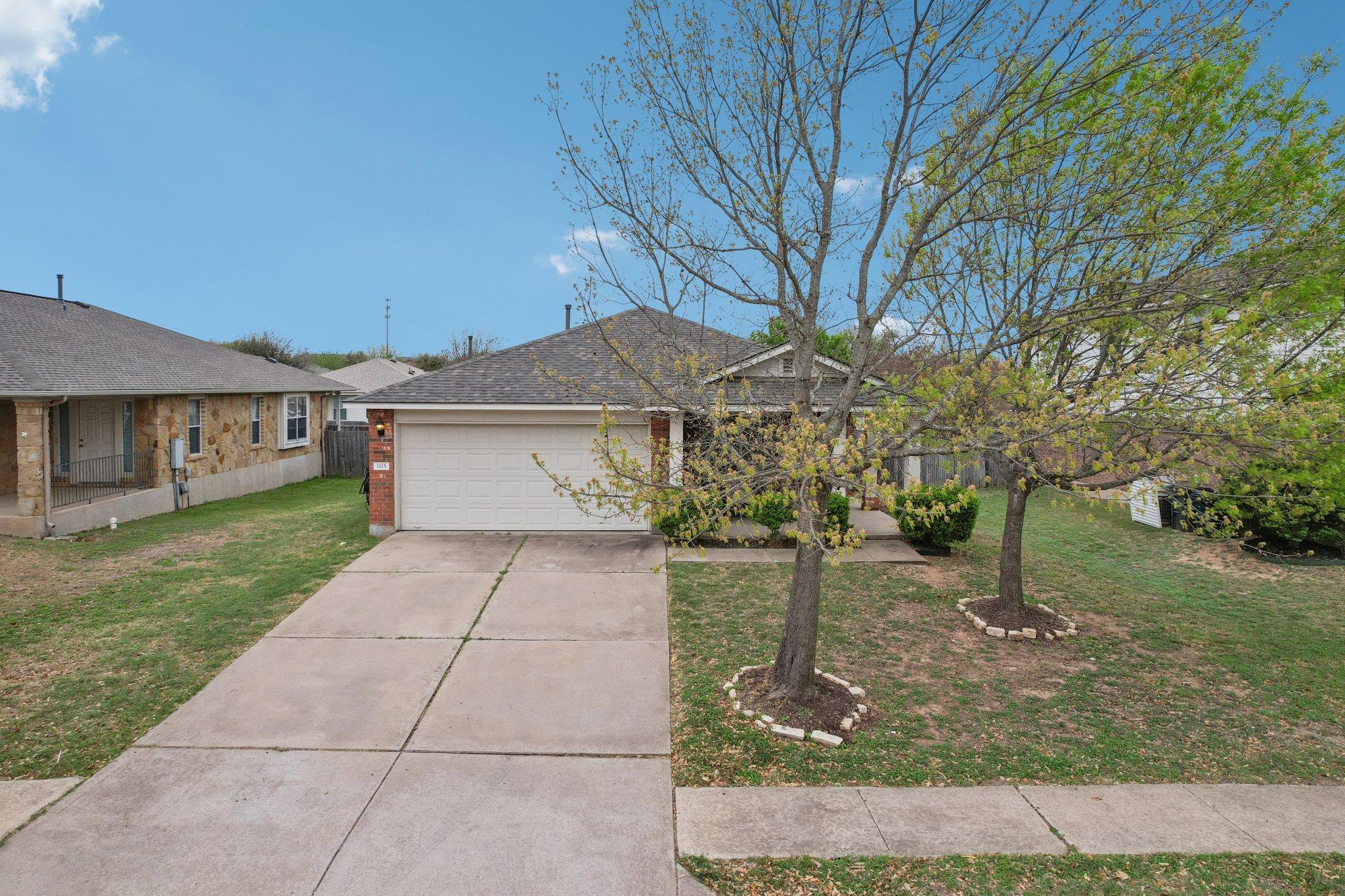 1115 Whitley Dr, Leander, TX 78641