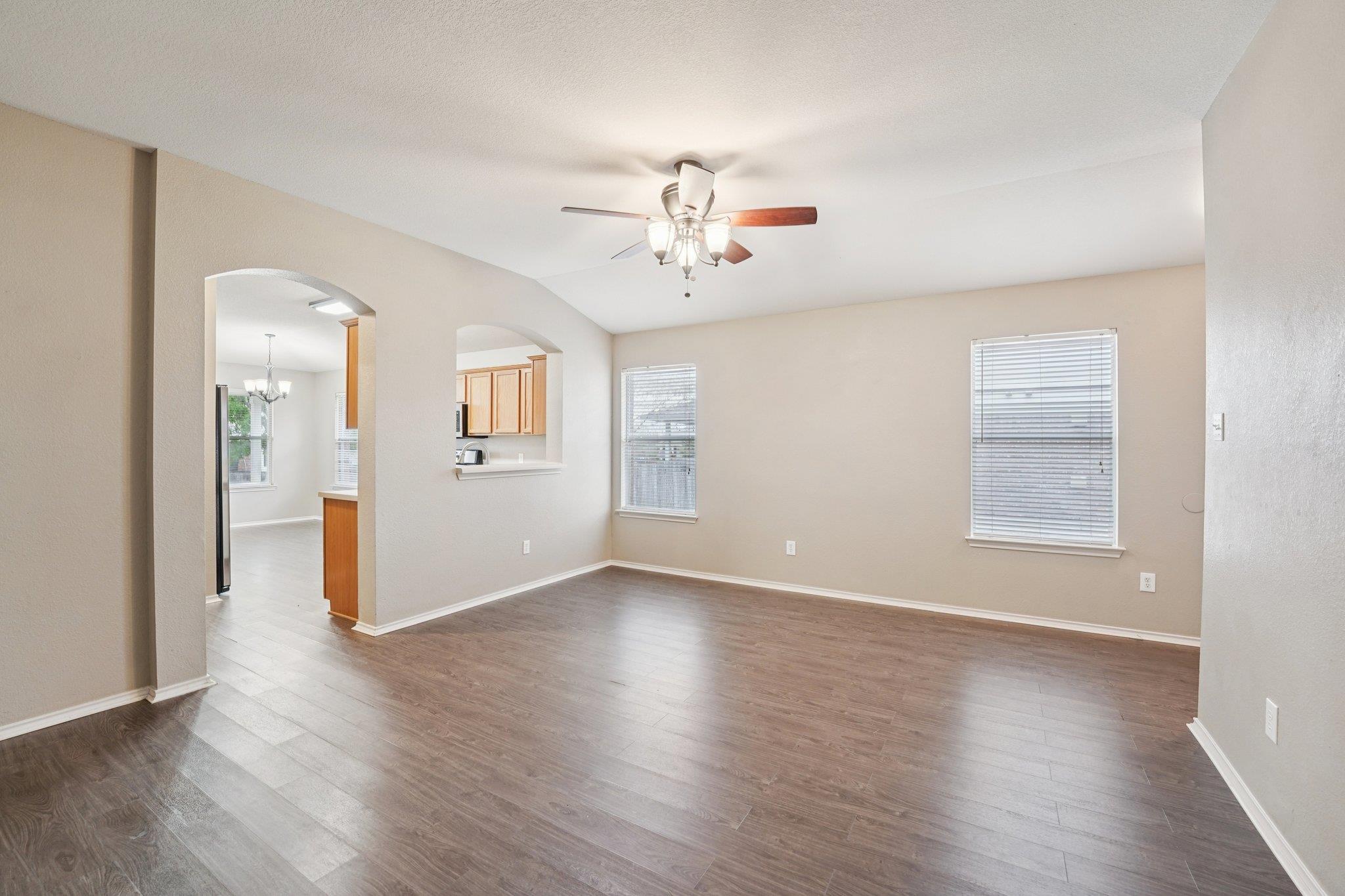 1115 Whitley Dr, Leander, TX 78641