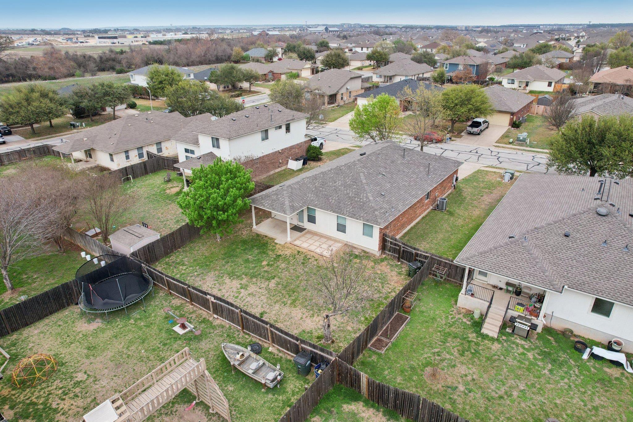 1115 Whitley Dr, Leander, TX 78641