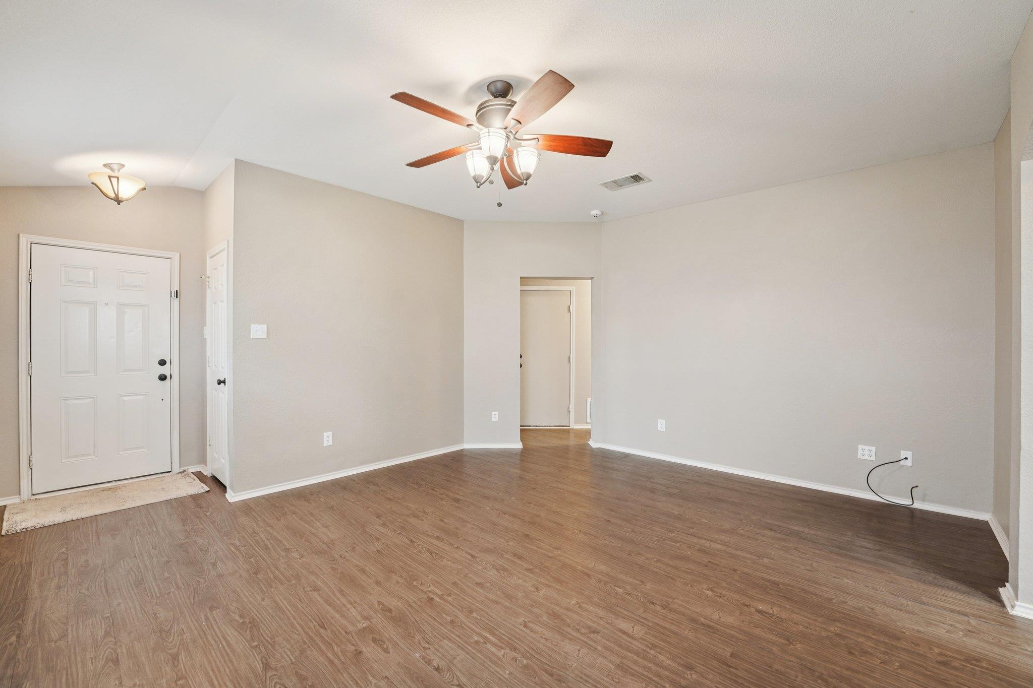 1115 Whitley Dr, Leander, TX 78641