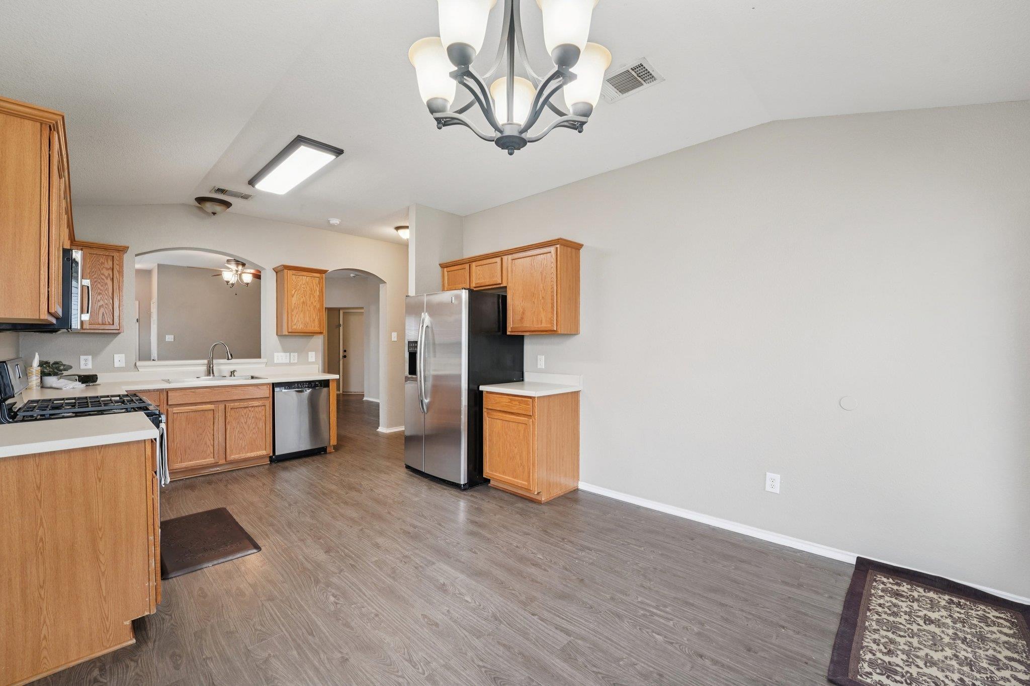 1115 Whitley Dr, Leander, TX 78641