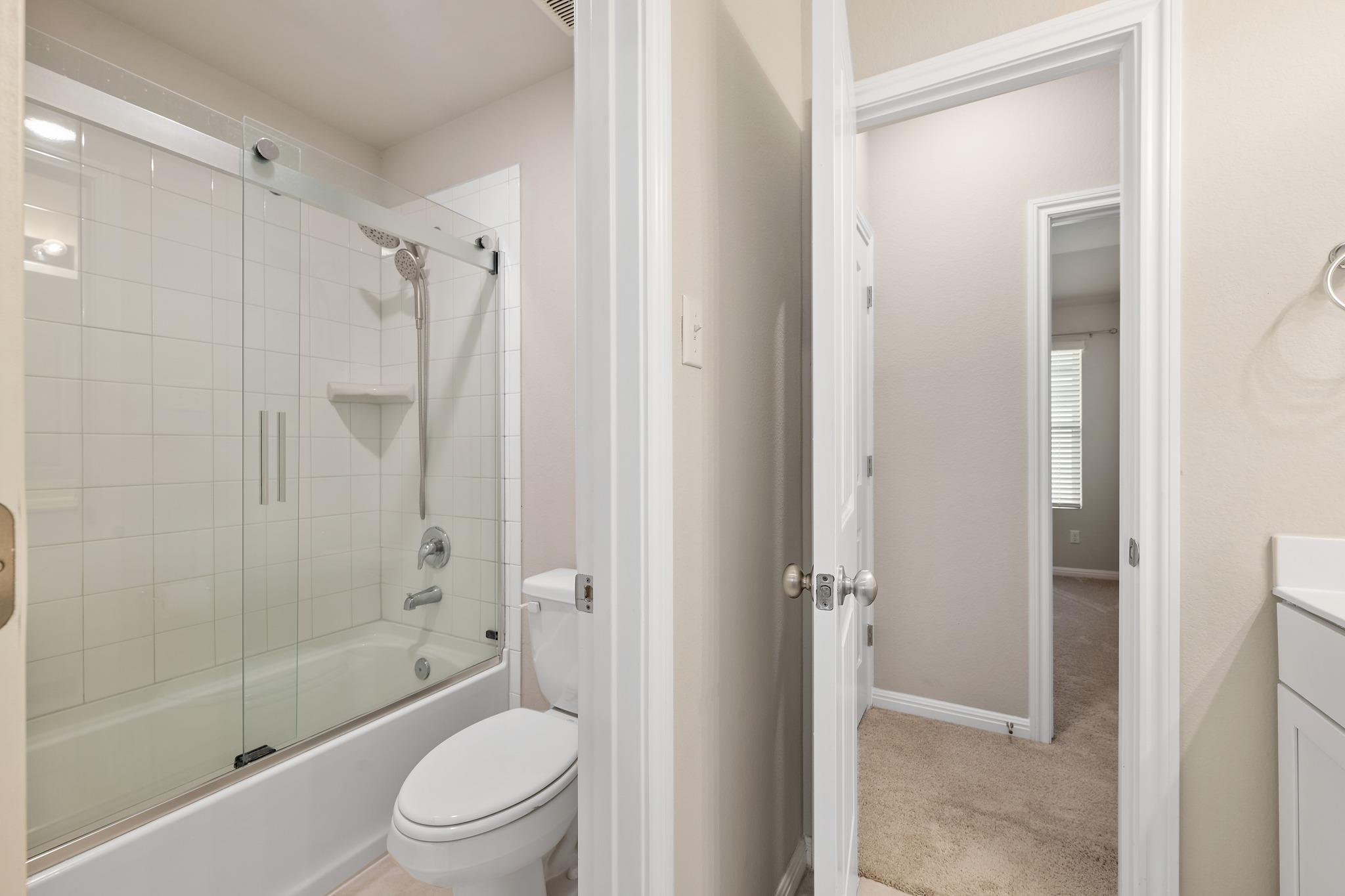 17708 Zinfandel Dr, Pflugerville, TX 78660