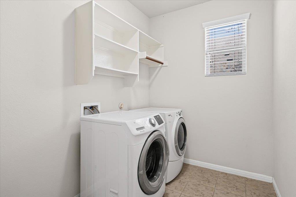 2721 Garlic Creek Dr, Buda, TX 78610