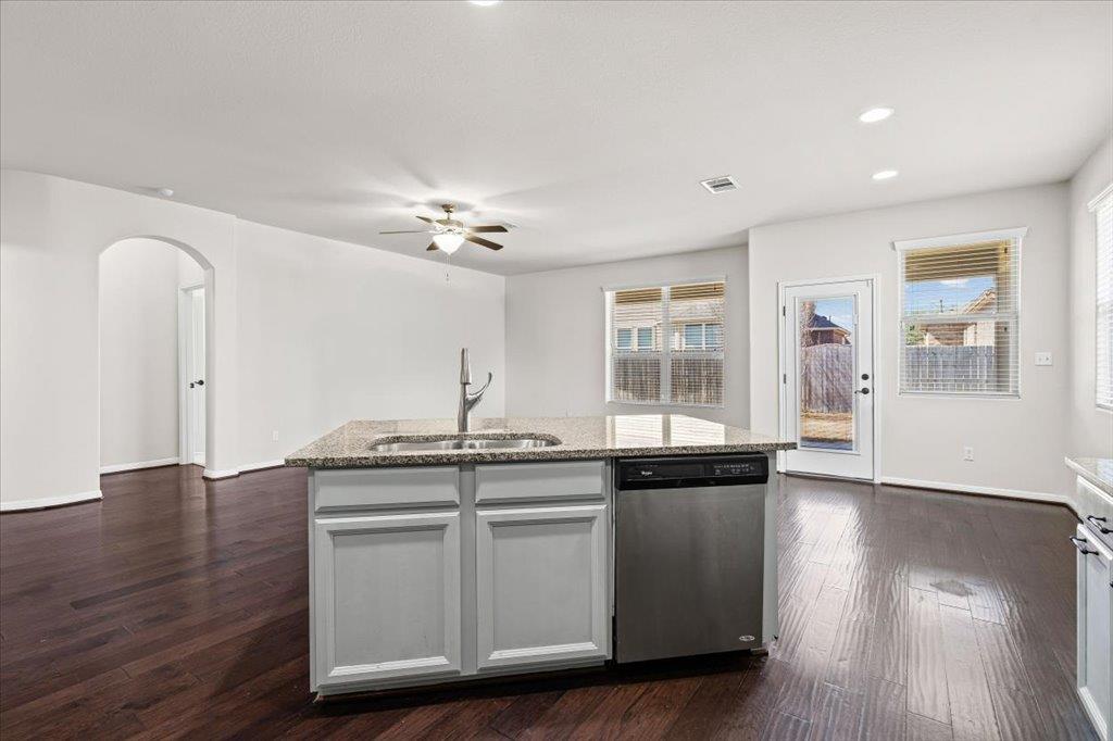 2721 Garlic Creek Dr, Buda, TX 78610