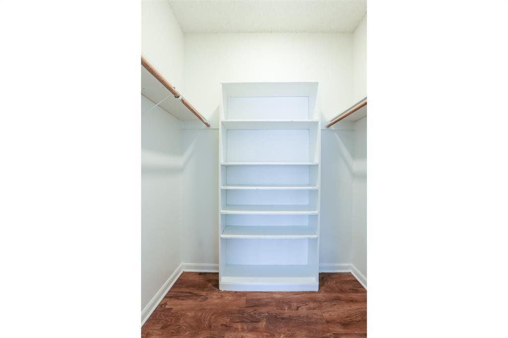 912 W 22nd St # 106, Austin, TX 78705