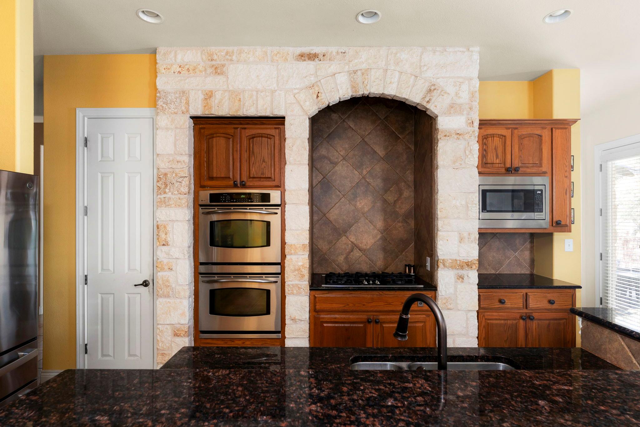 10901 Doswell Cv, Austin, TX 78739