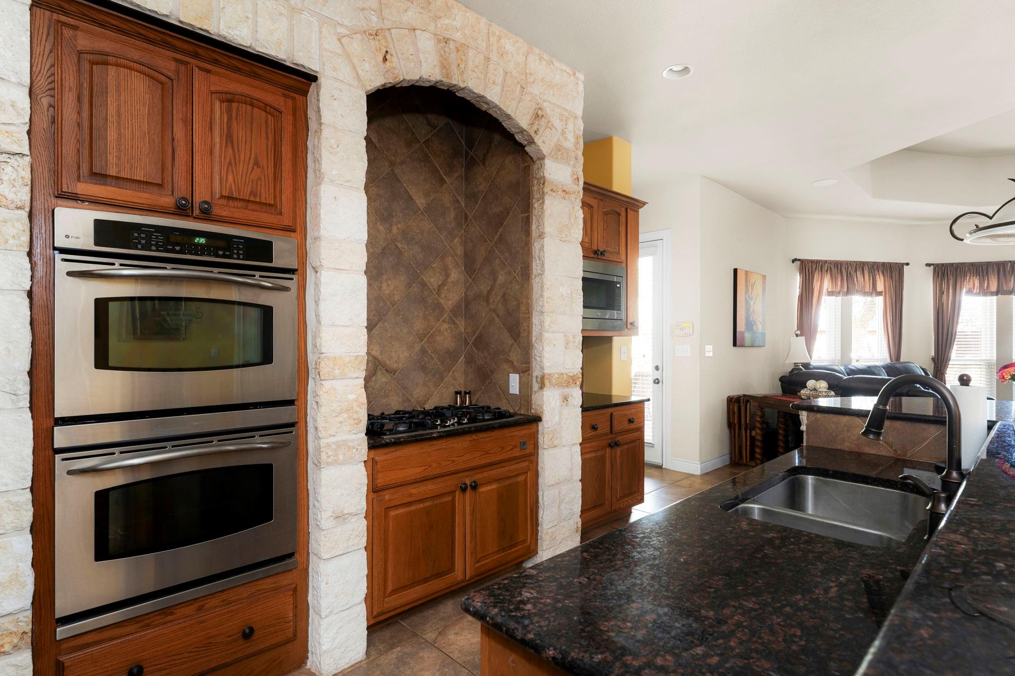 10901 Doswell Cv, Austin, TX 78739