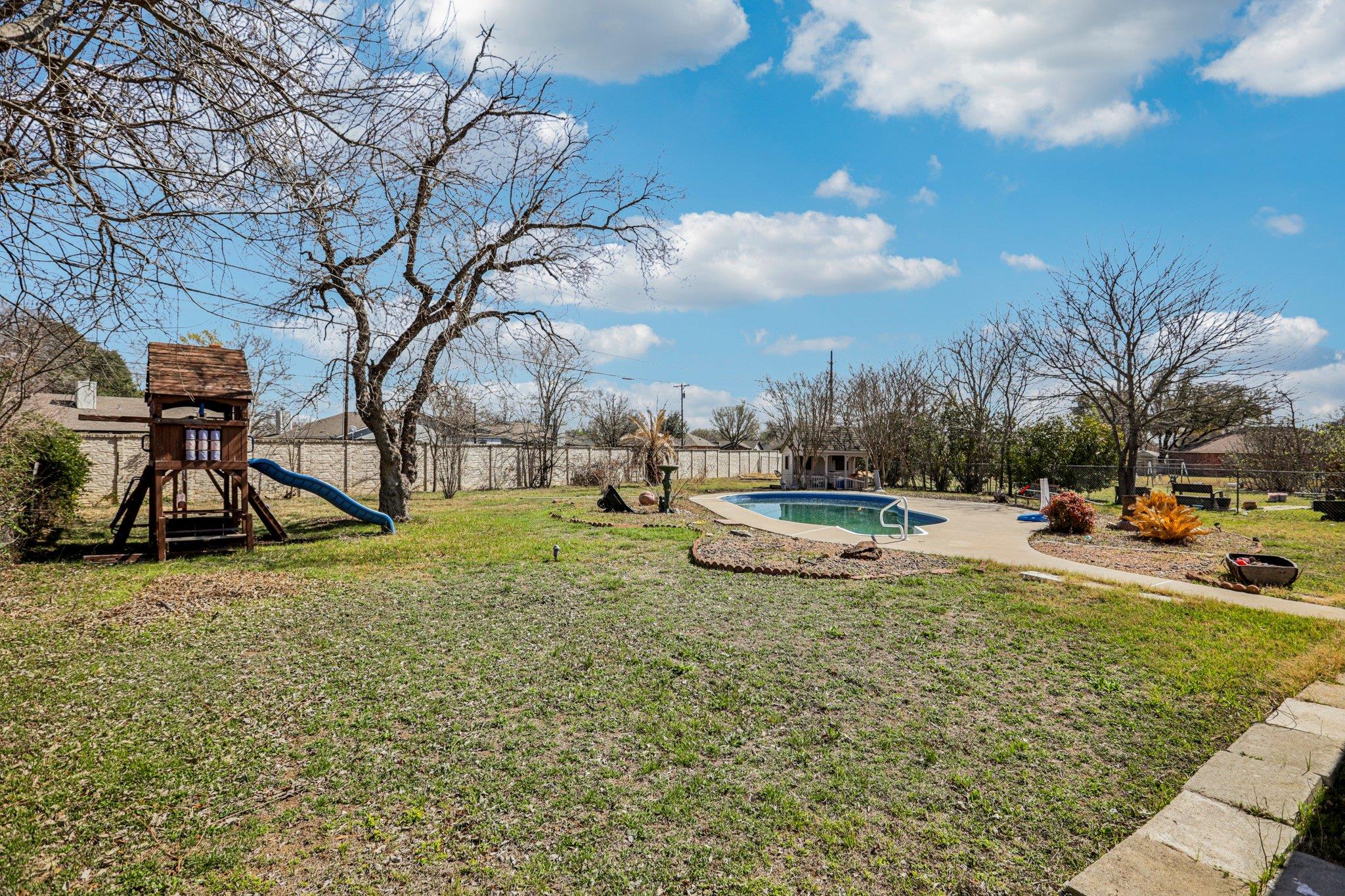 1107 Long Meadow Dr, Round Rock, TX 78664