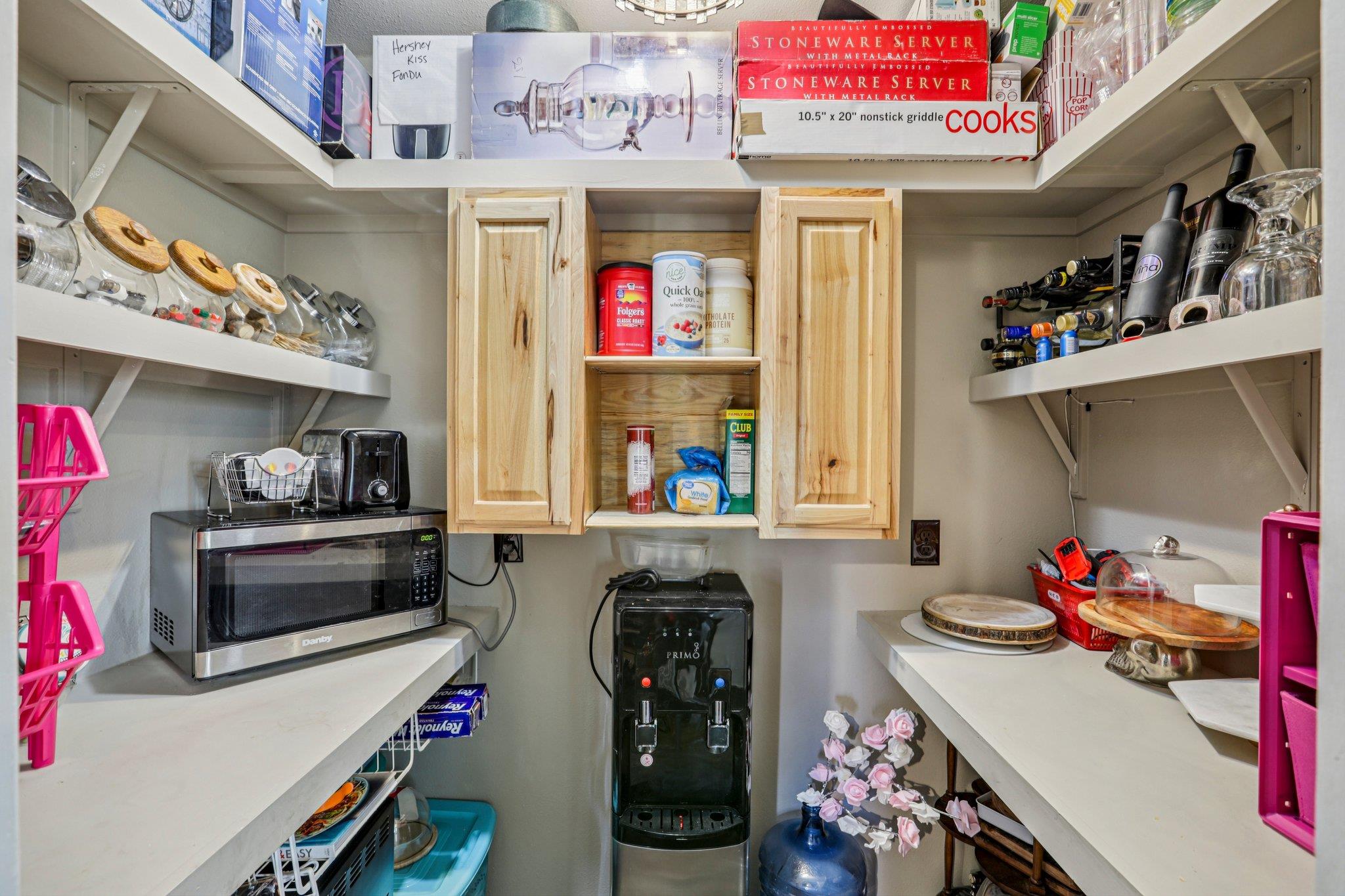 1107 Long Meadow Dr, Round Rock, TX 78664