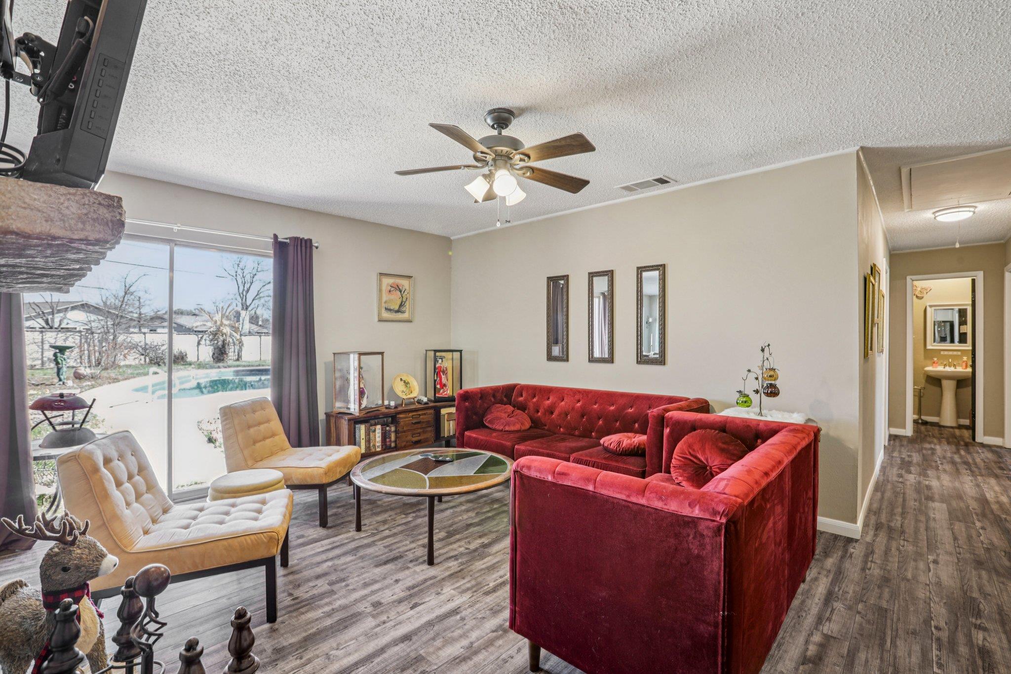 1107 Long Meadow Dr, Round Rock, TX 78664