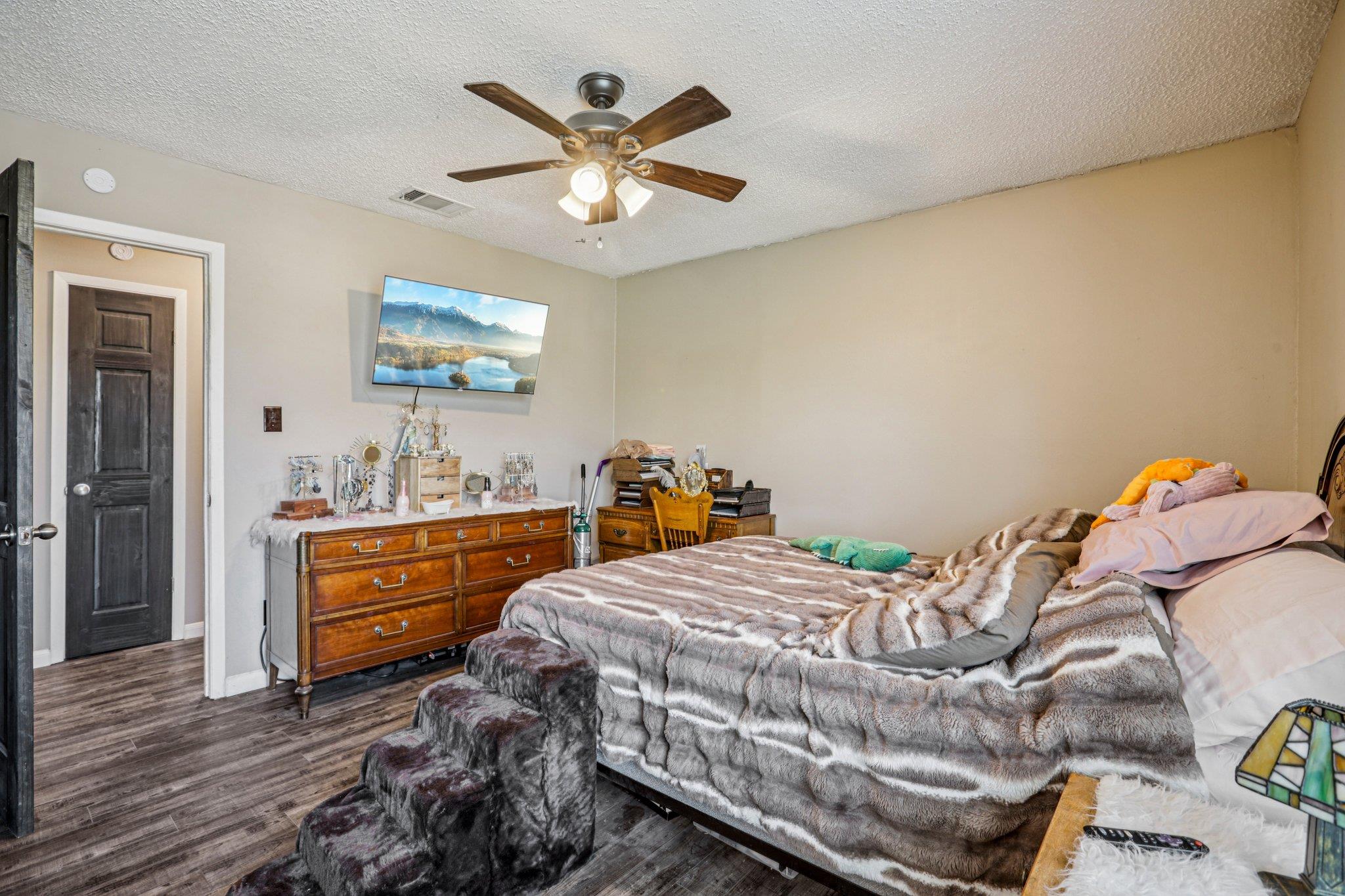 1107 Long Meadow Dr, Round Rock, TX 78664