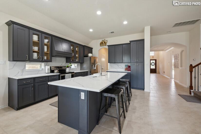 920 Arvada Dr, Leander, TX 78641