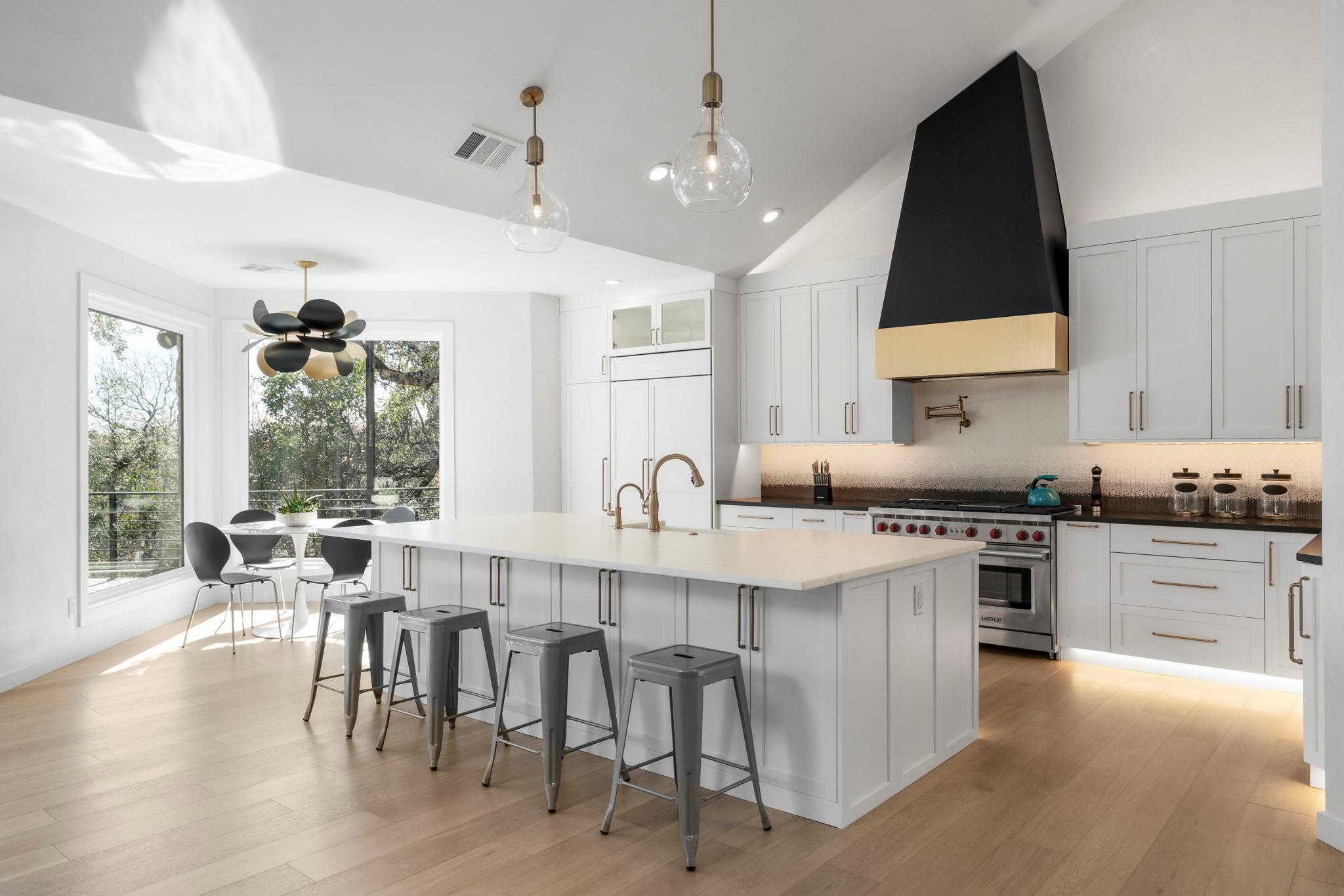 701 Furlong Dr, Austin, TX 78746