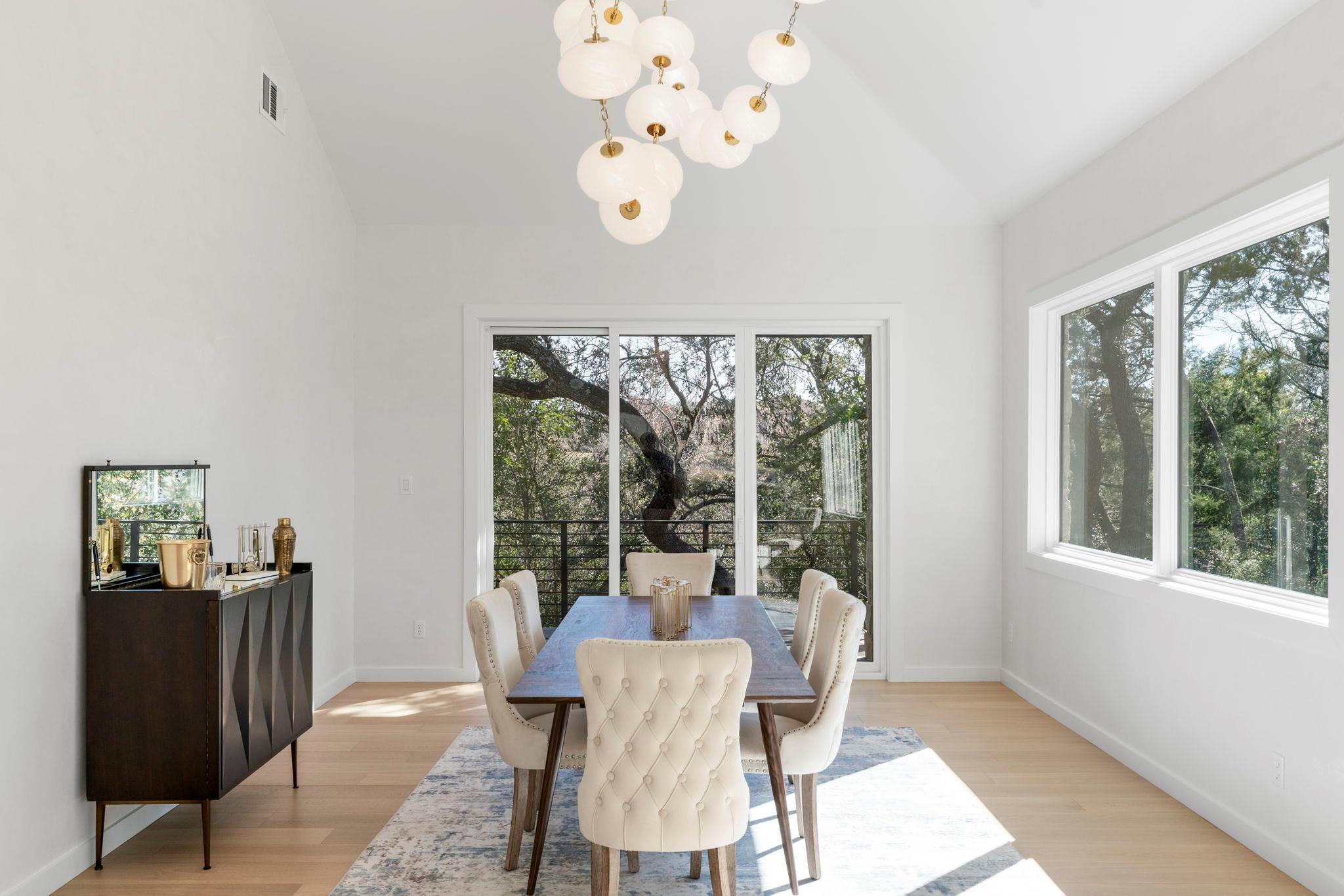 701 Furlong Dr, Austin, TX 78746