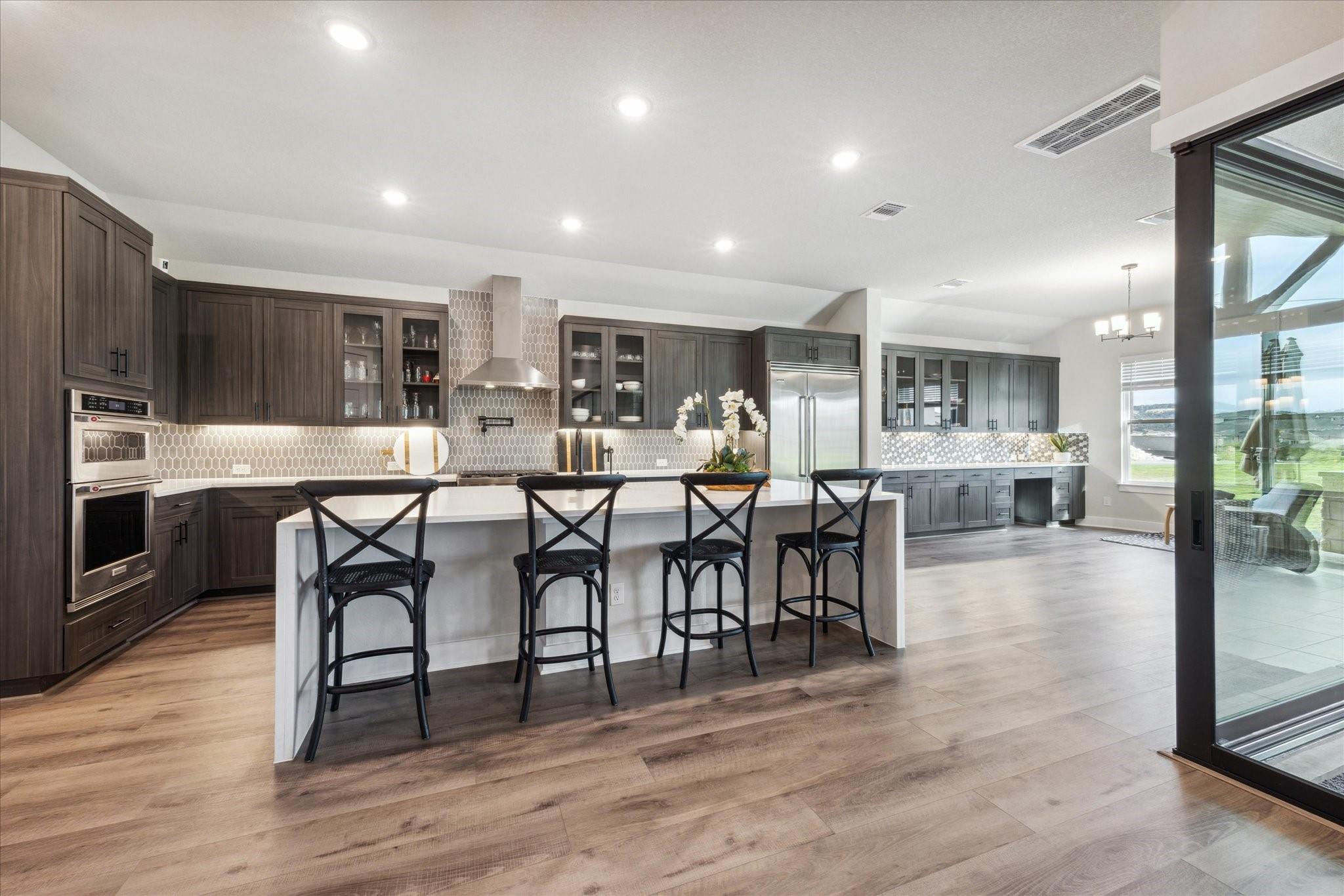 700 Echelon Pl, Austin, TX 78738