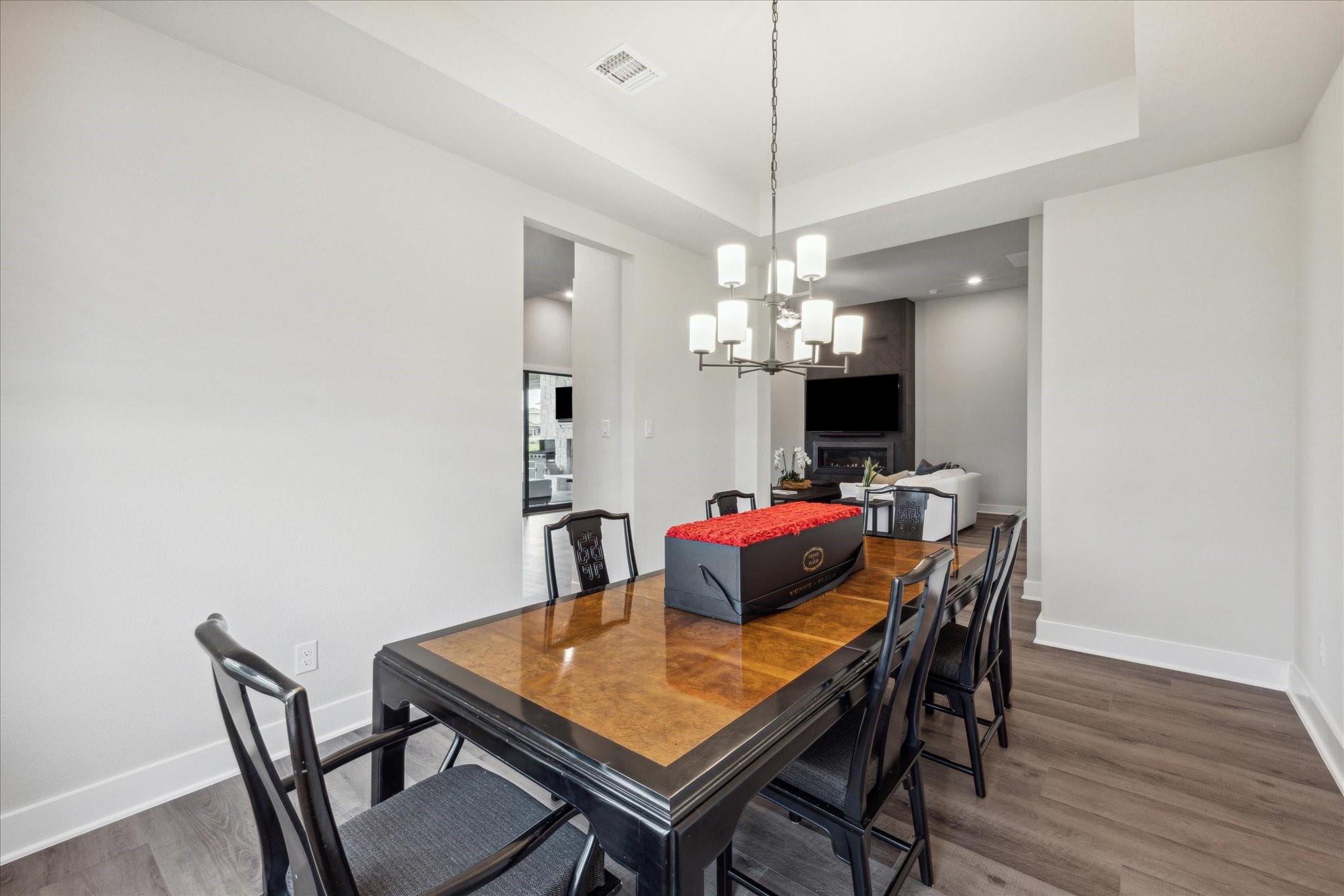 700 Echelon Pl, Austin, TX 78738