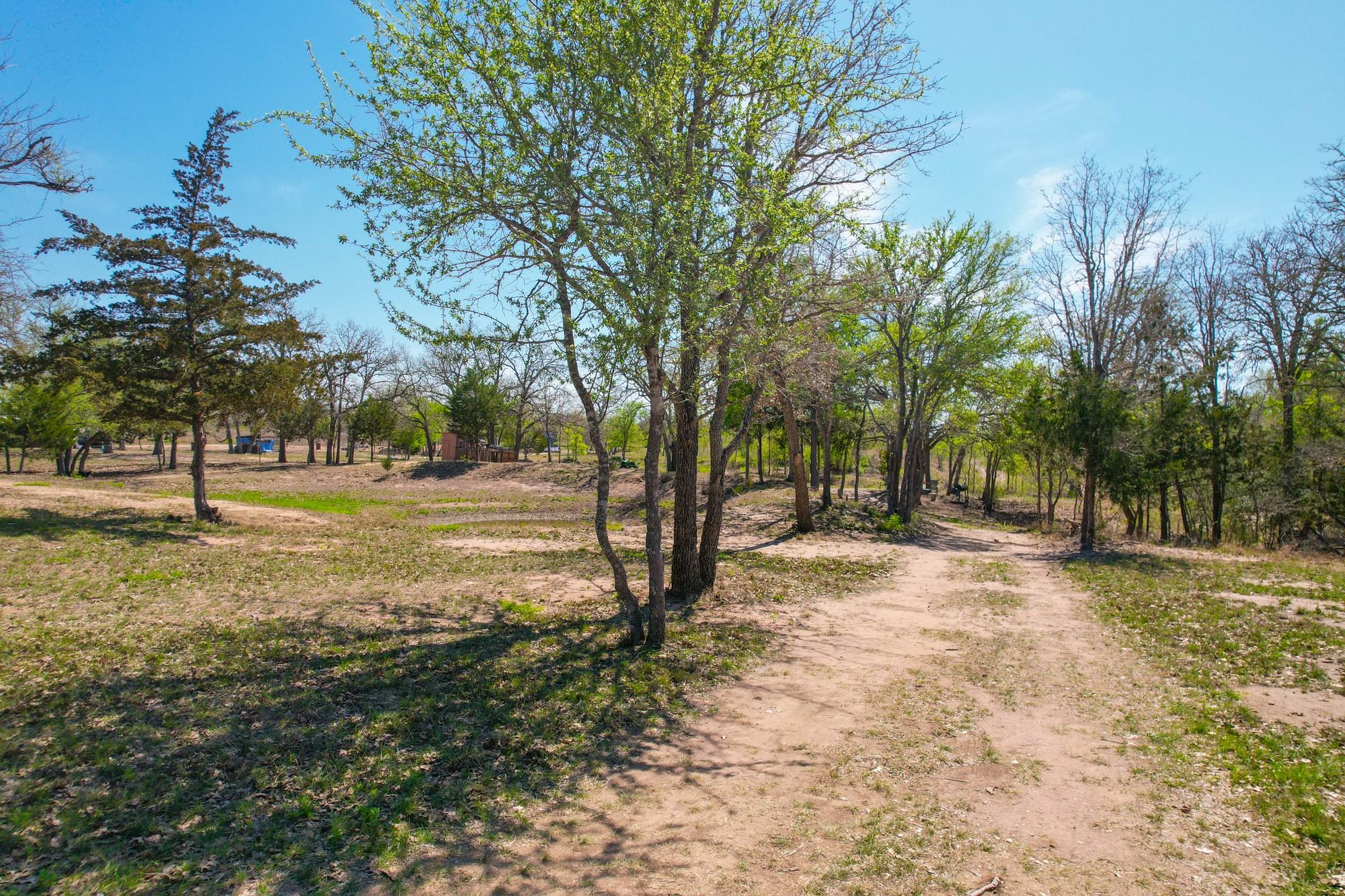 6739 Taylorsville Rd, Dale, TX 78616