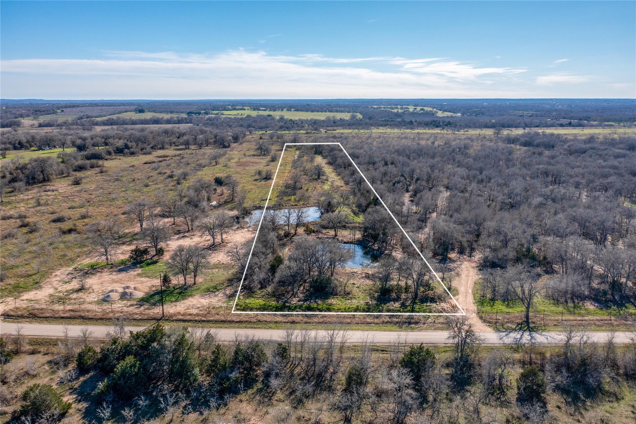 6739 Taylorsville Rd, Dale, TX 78616