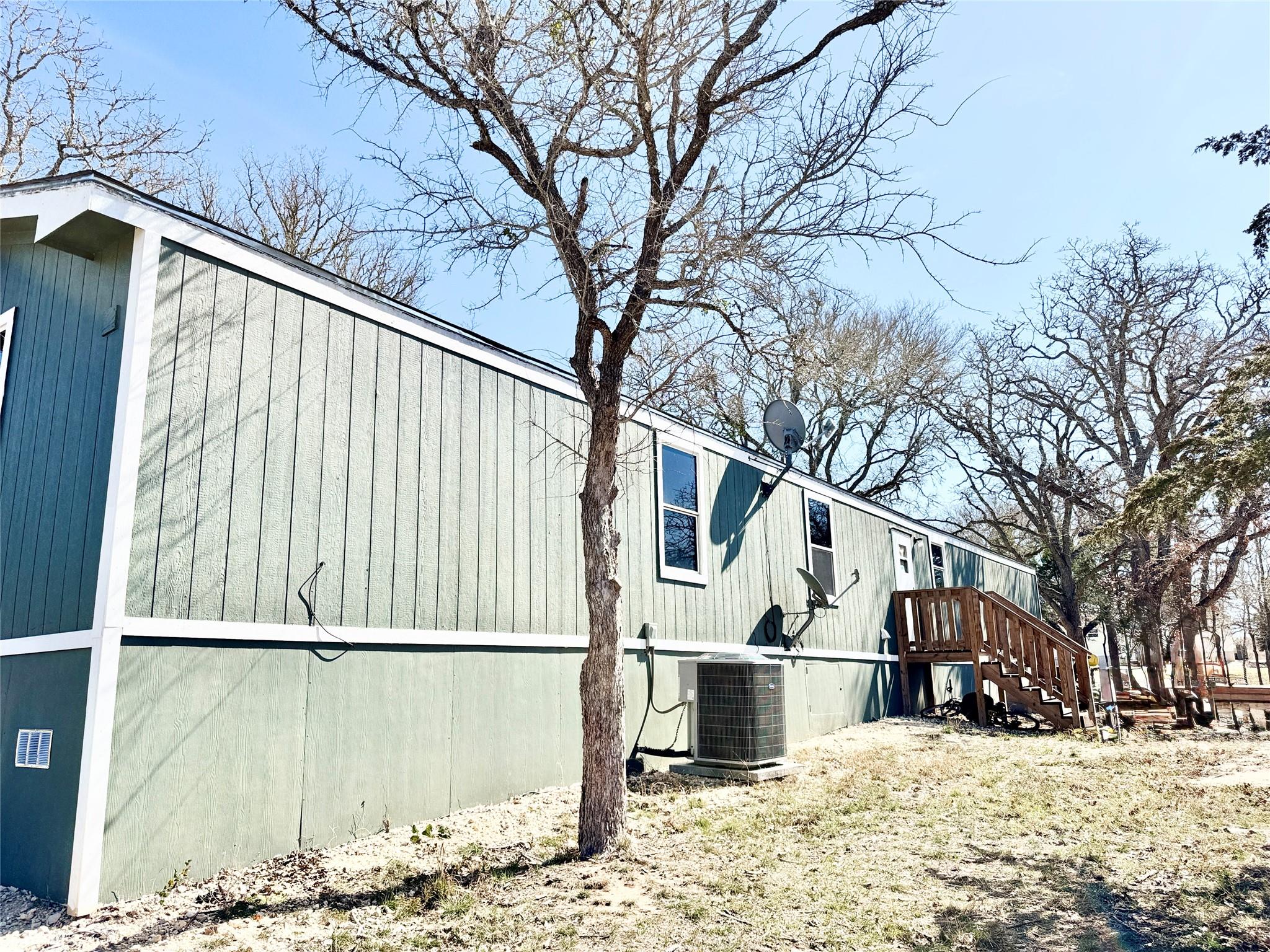 6739 Taylorsville Rd, Dale, TX 78616