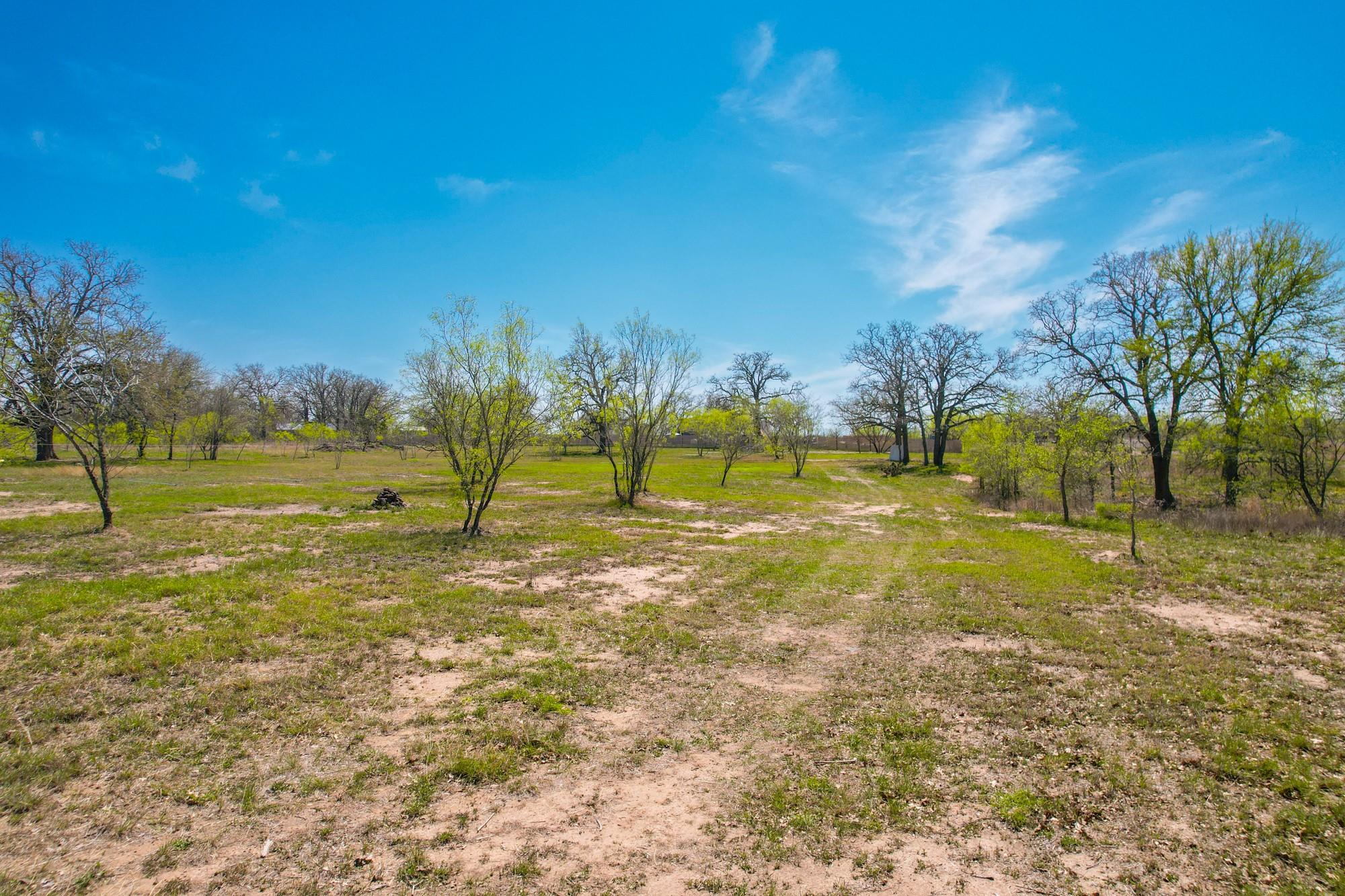 6739 Taylorsville Rd, Dale, TX 78616