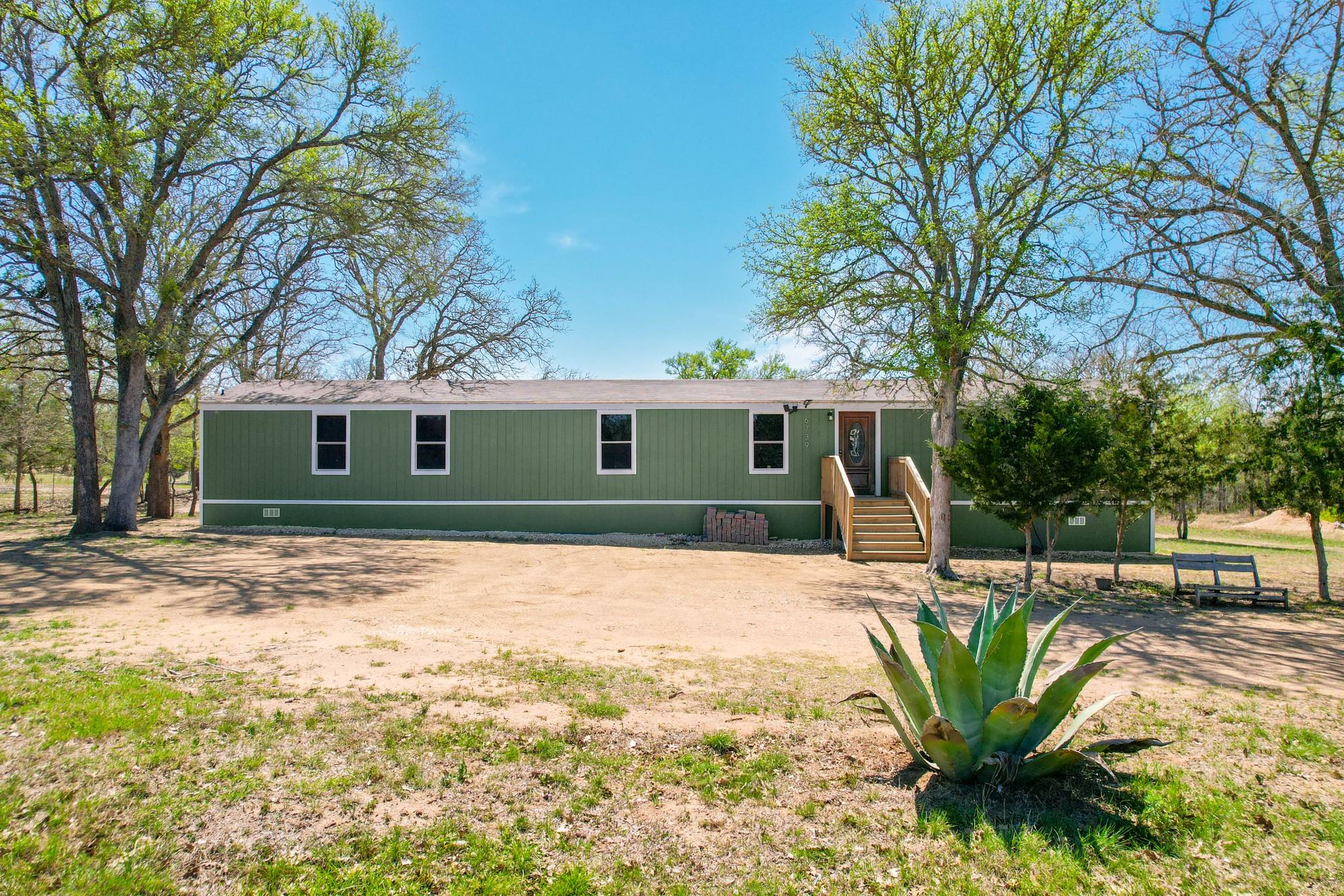 6739 Taylorsville Rd, Dale, TX 78616