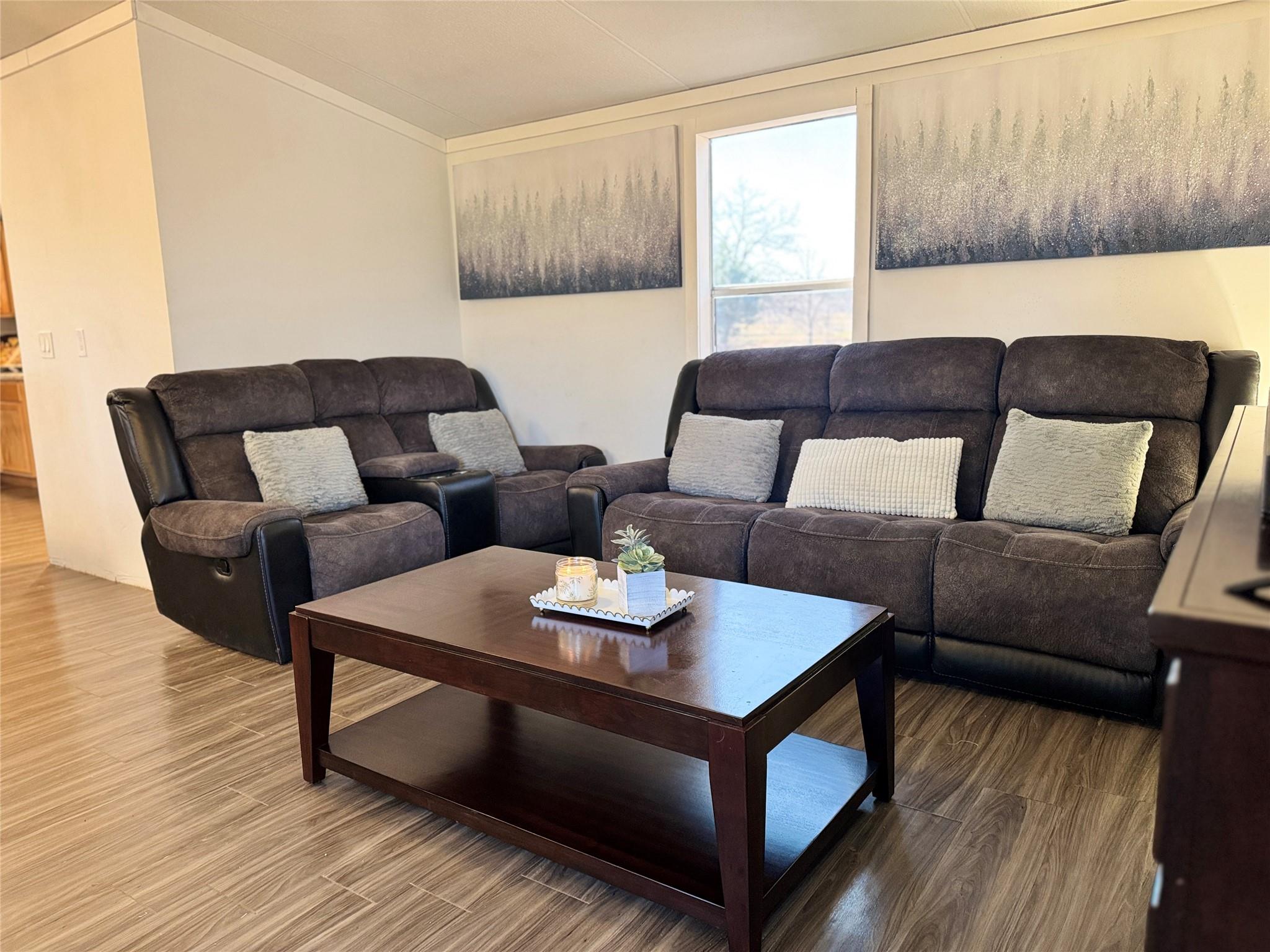 6739 Taylorsville Rd, Dale, TX 78616