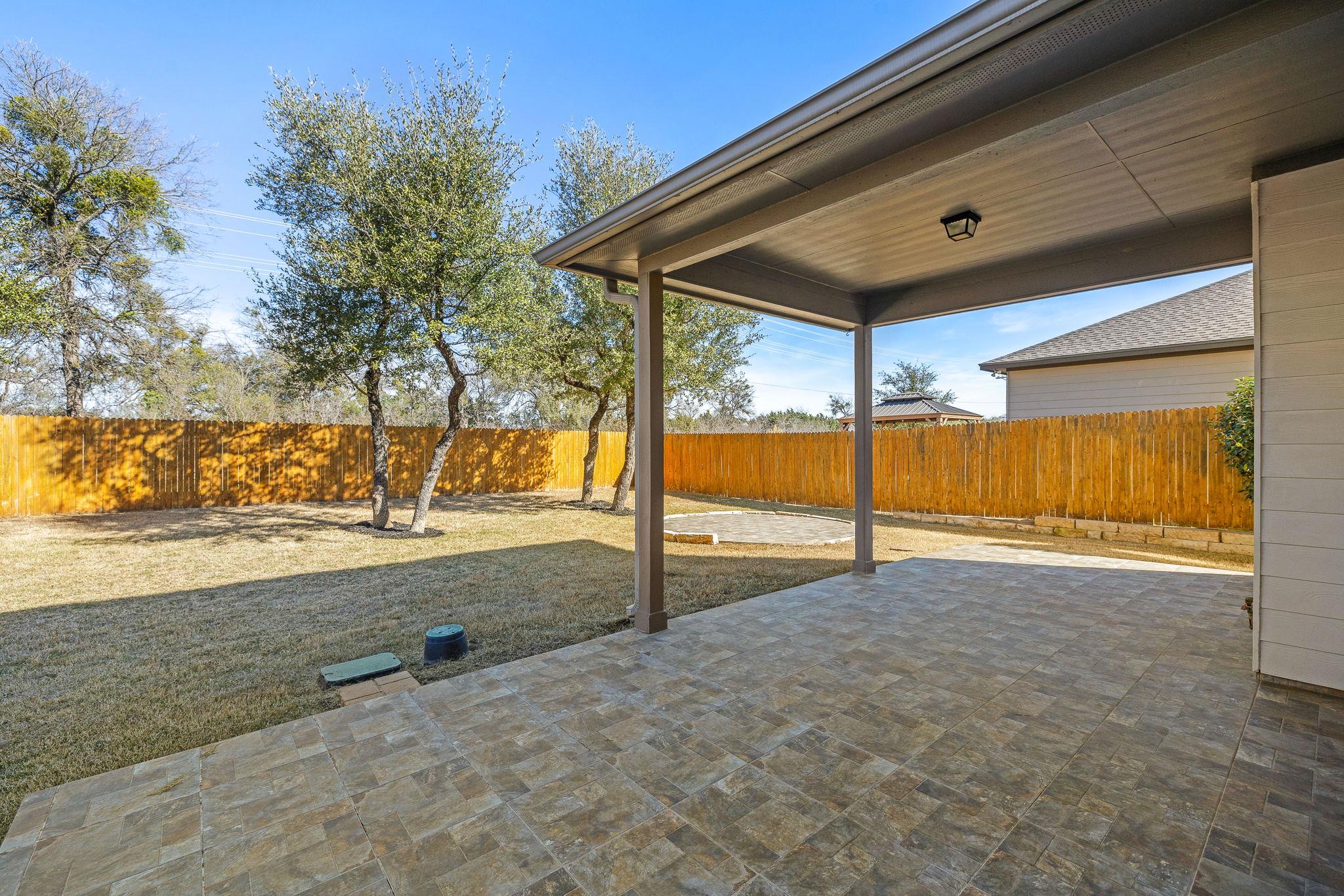 529 Cinnamon Teal Ln, Leander, TX 78641