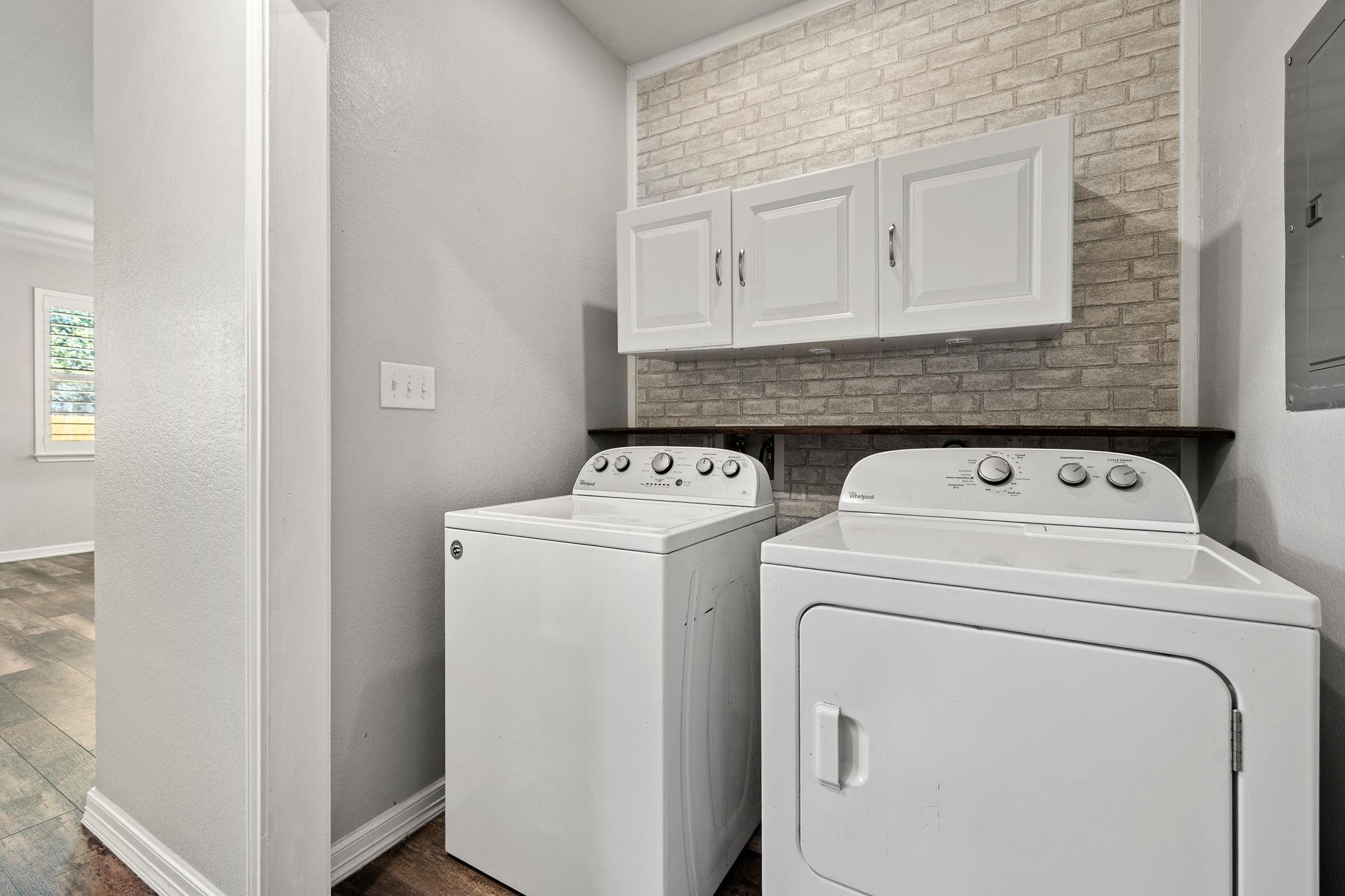 529 Cinnamon Teal Ln, Leander, TX 78641