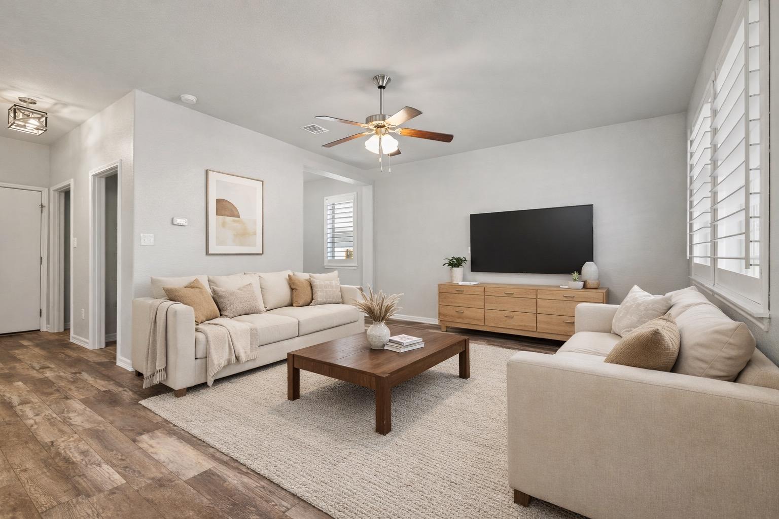 529 Cinnamon Teal Ln, Leander, TX 78641