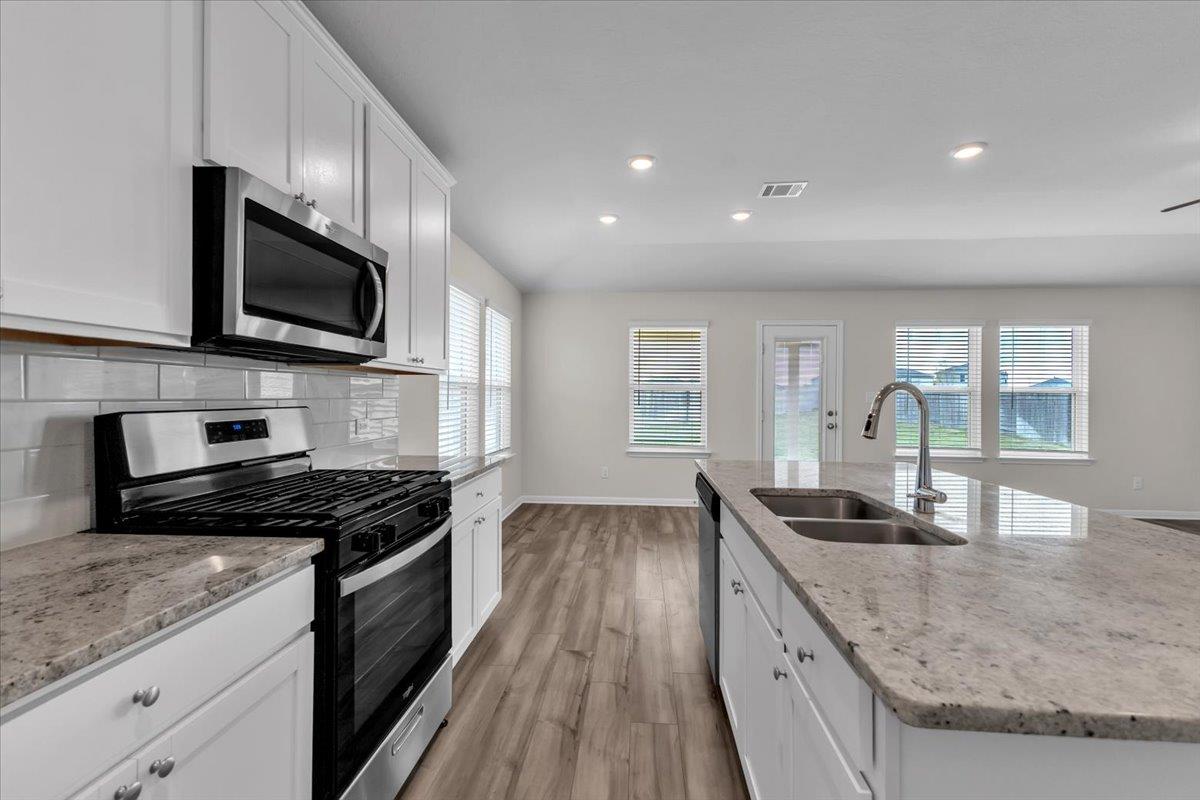 405 Grasslands Trl, Hutto, TX 78634