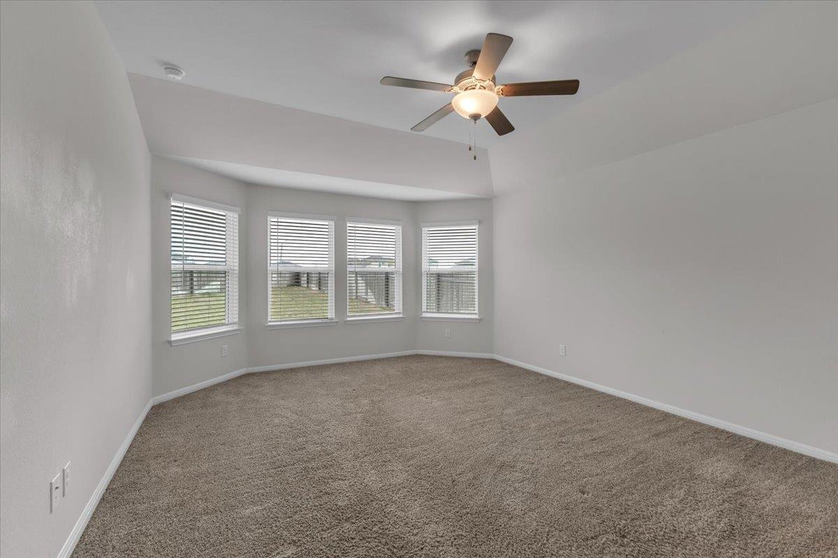 405 Grasslands Trl, Hutto, TX 78634