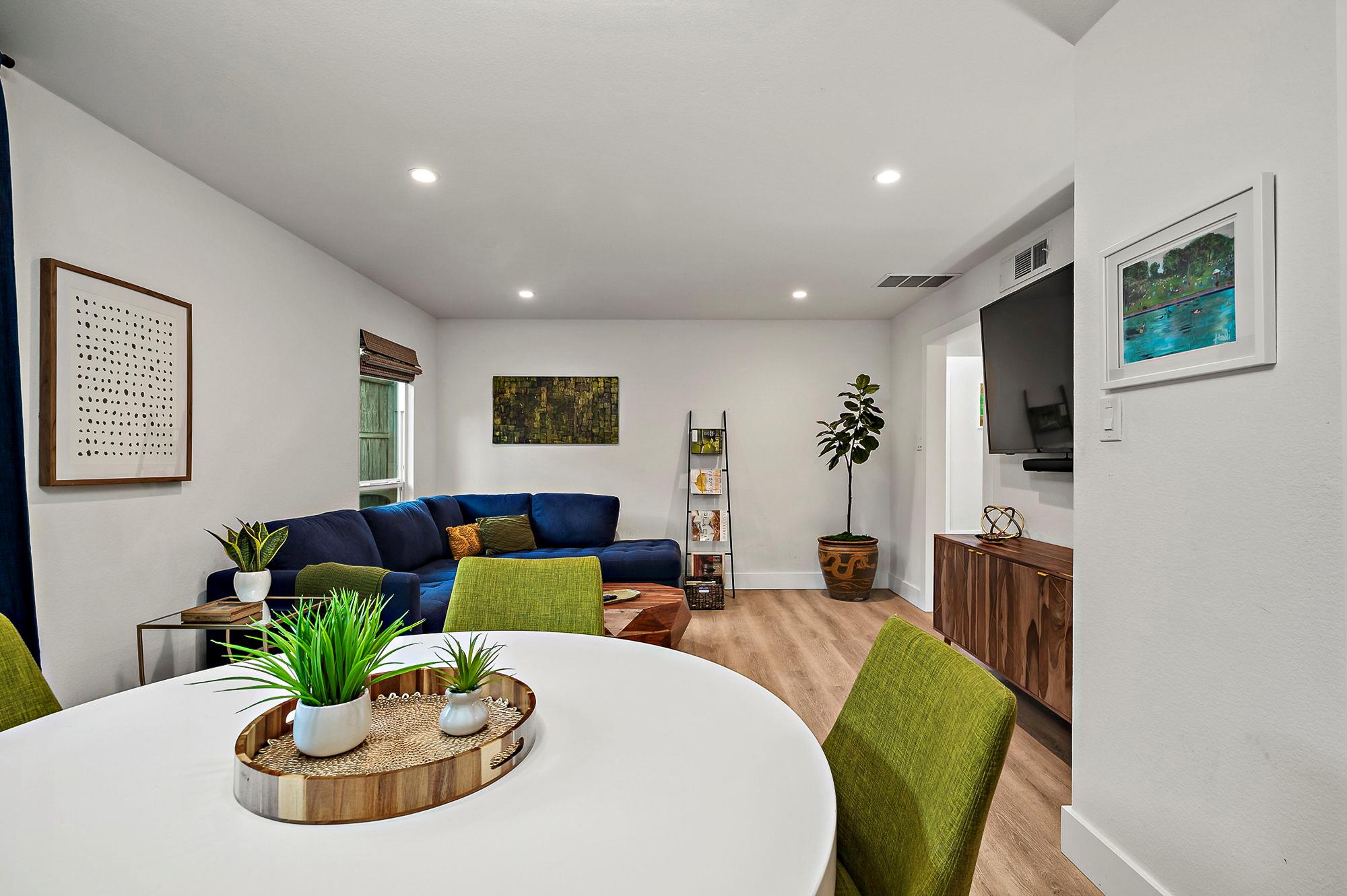 1206 Hollow Creek Dr # 3, Austin, TX 78704