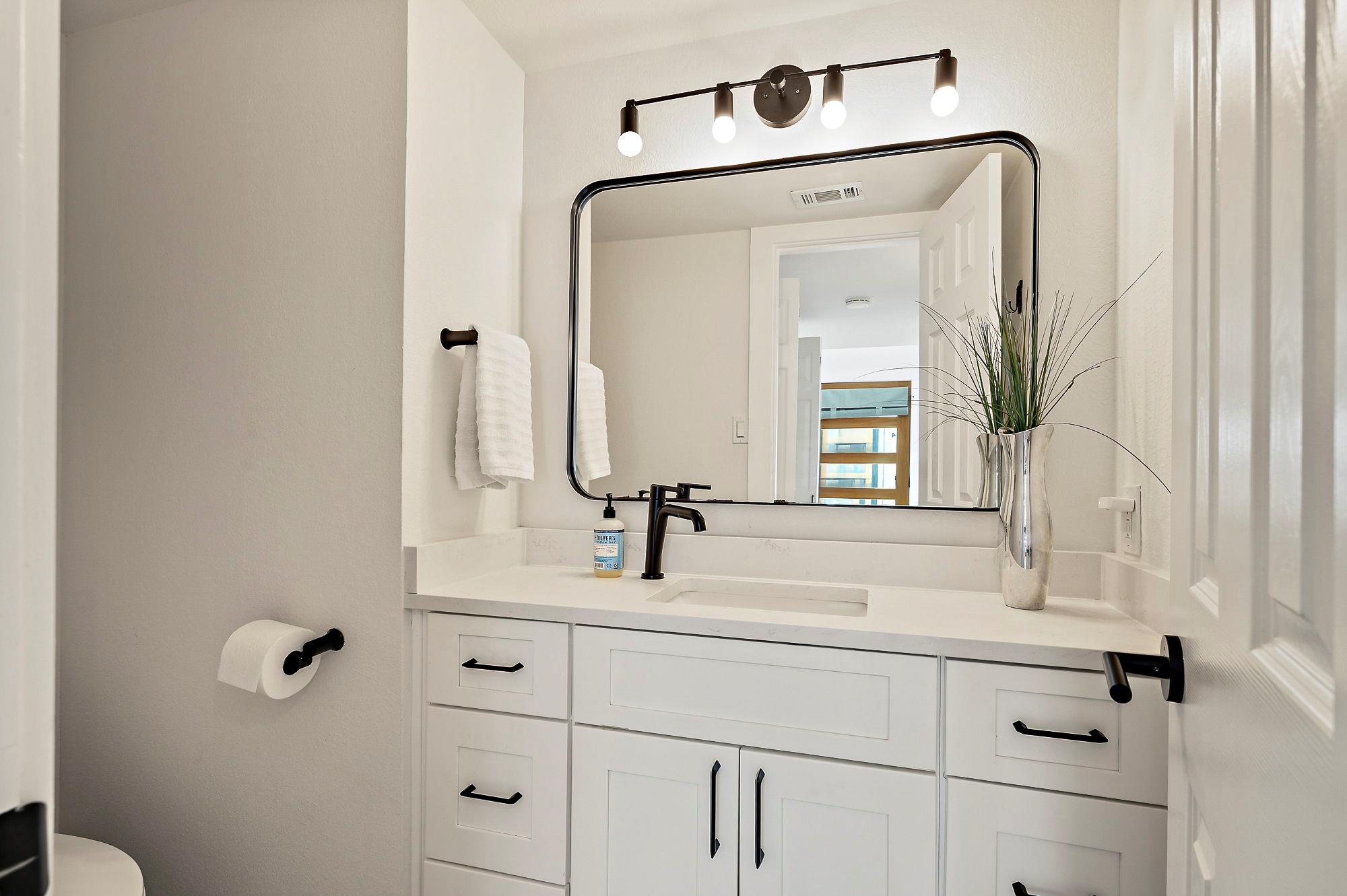 1206 Hollow Creek Dr # 3, Austin, TX 78704