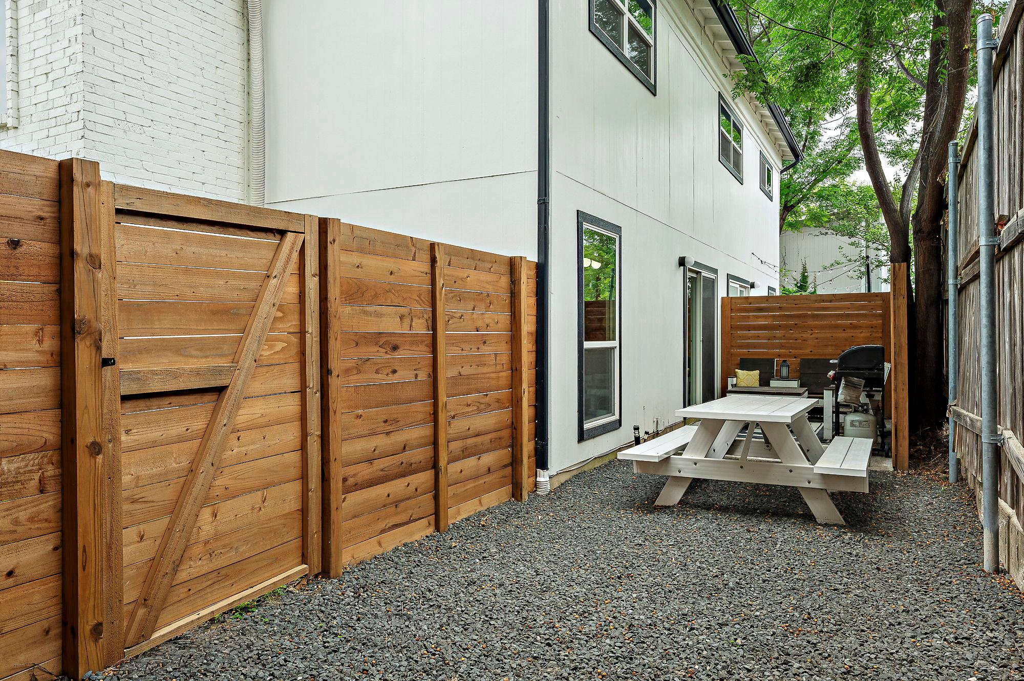 1206 Hollow Creek Dr # 3, Austin, TX 78704