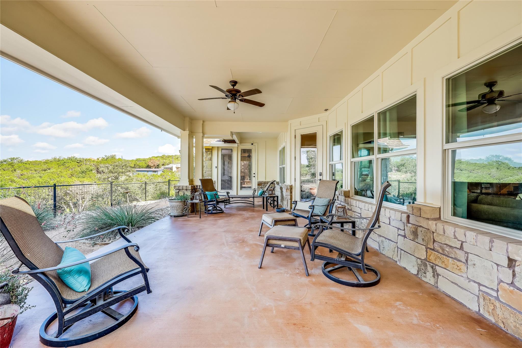 3500 Lohmans Ford Rd # 71, Lago Vista, TX 78645