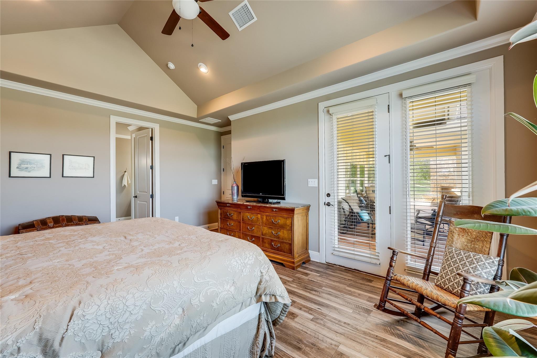 3500 Lohmans Ford Rd # 71, Lago Vista, TX 78645