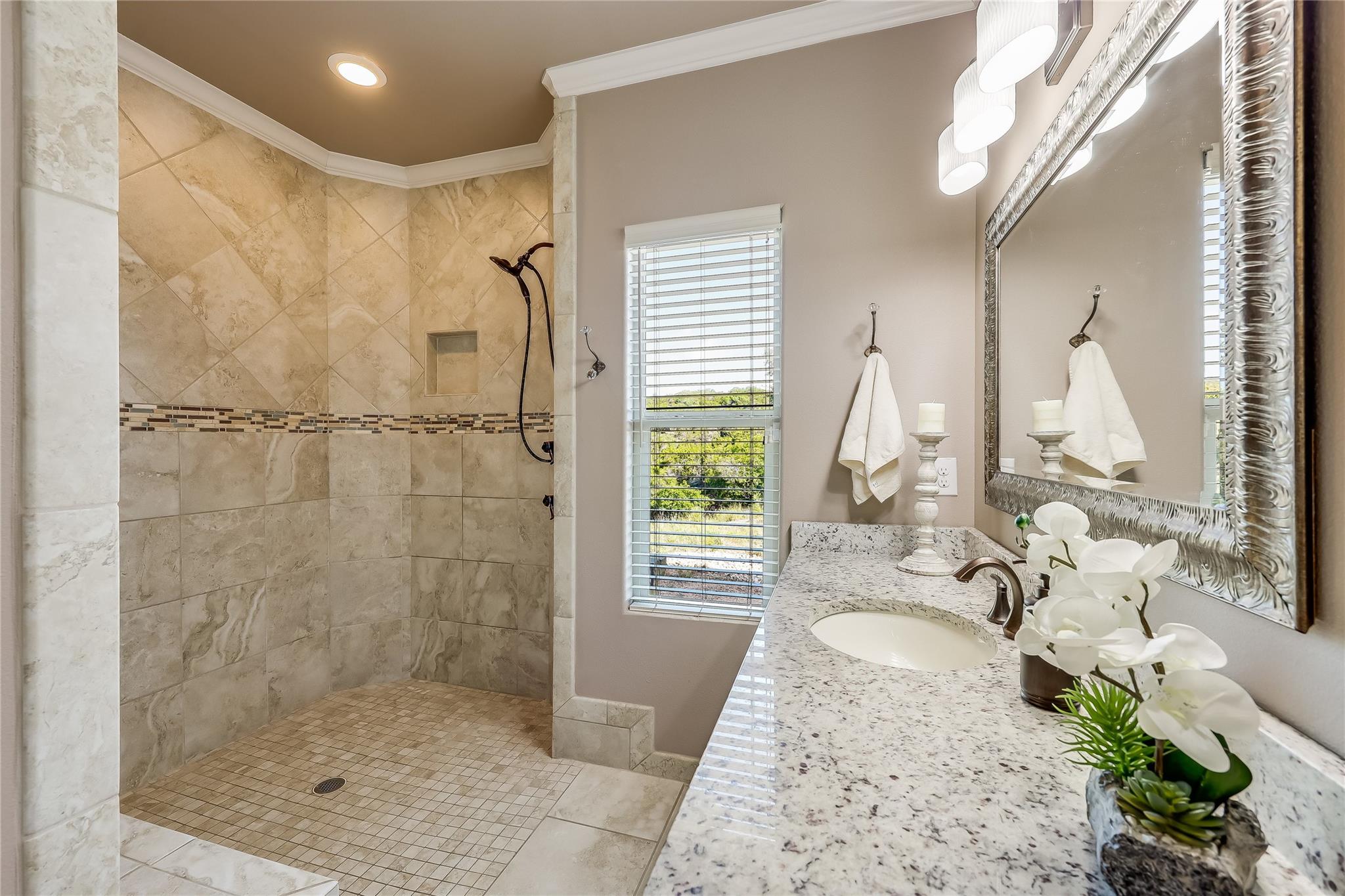 3500 Lohmans Ford Rd # 71, Lago Vista, TX 78645