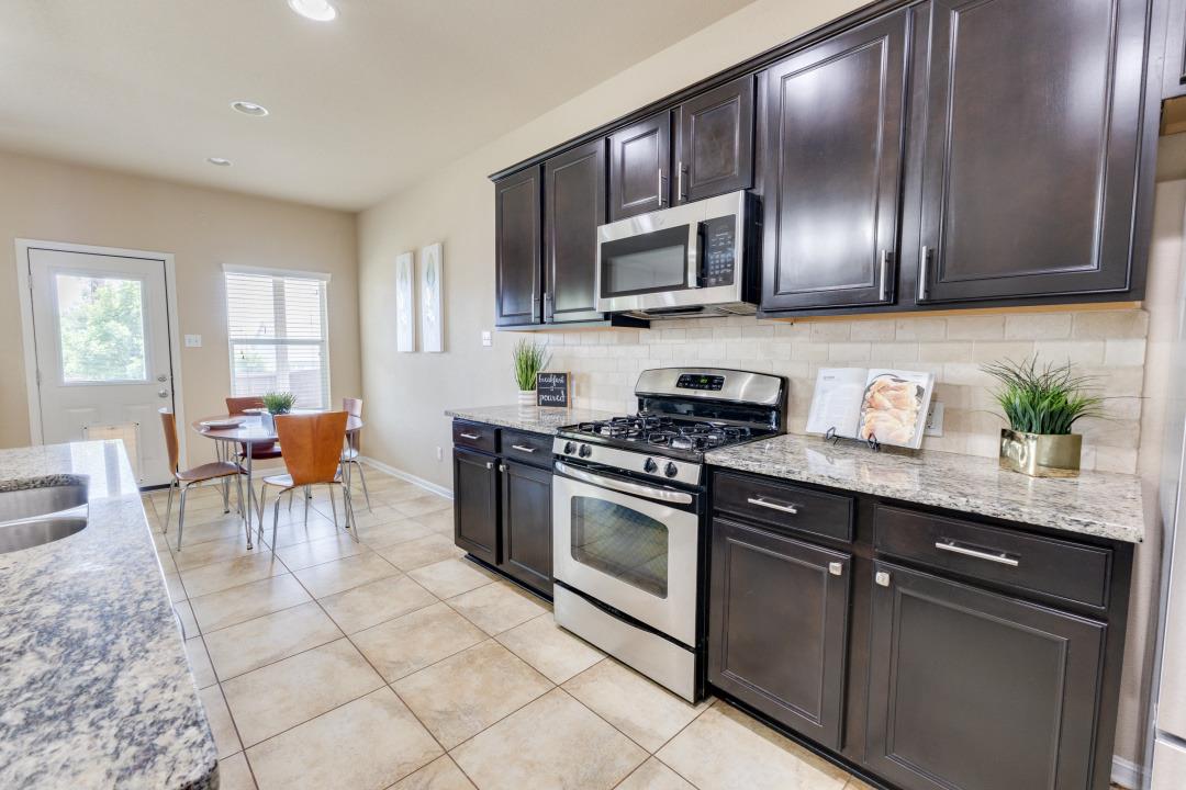 520 Bottle Brush Dr, Kyle, TX 78640