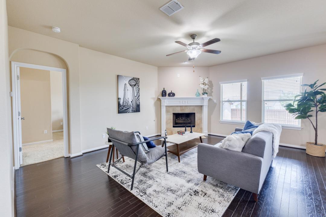 520 Bottle Brush Dr, Kyle, TX 78640