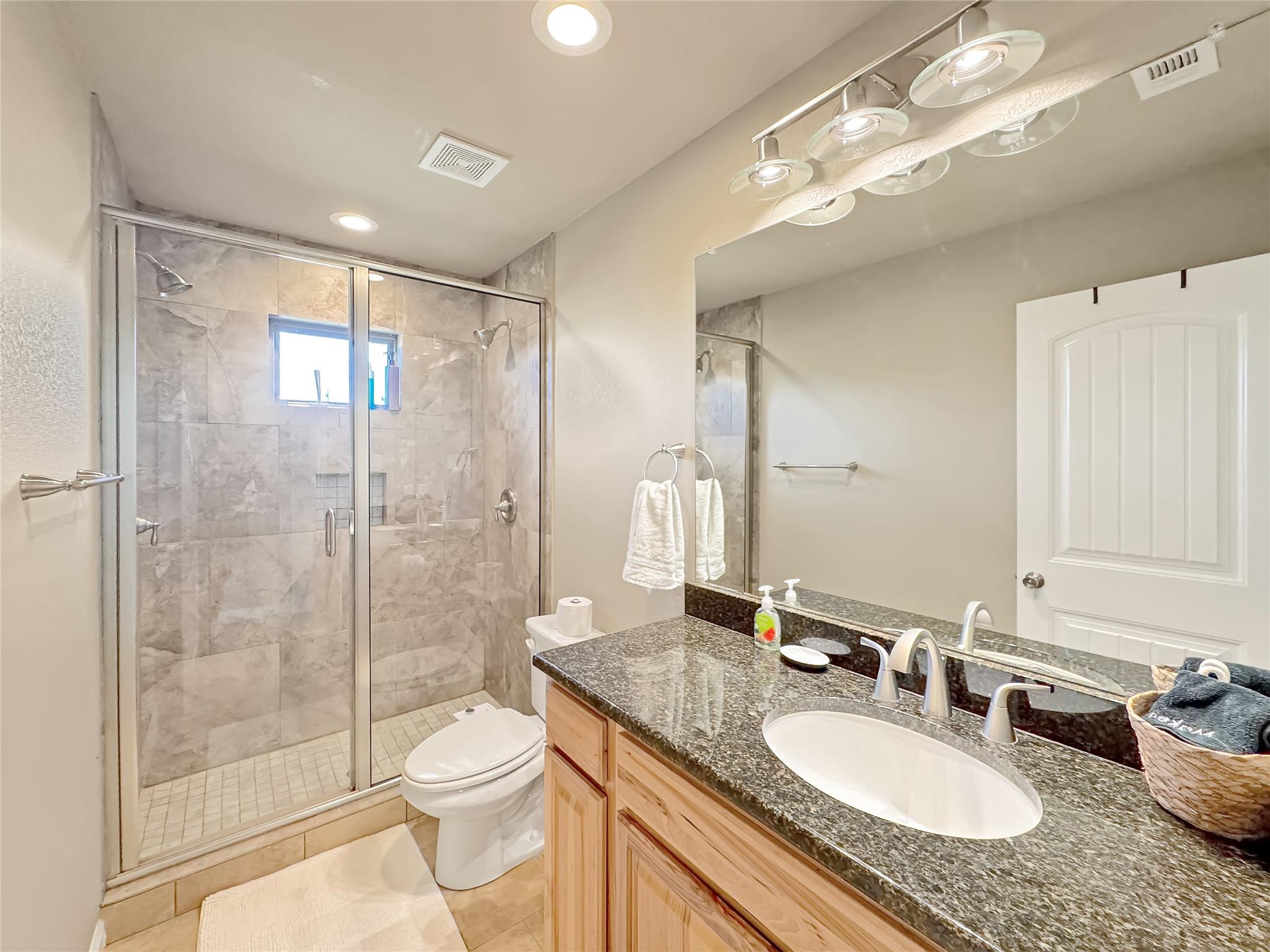 1009 EAGLE FLIGHT DR Dr, Canyon Lake, TX 78133